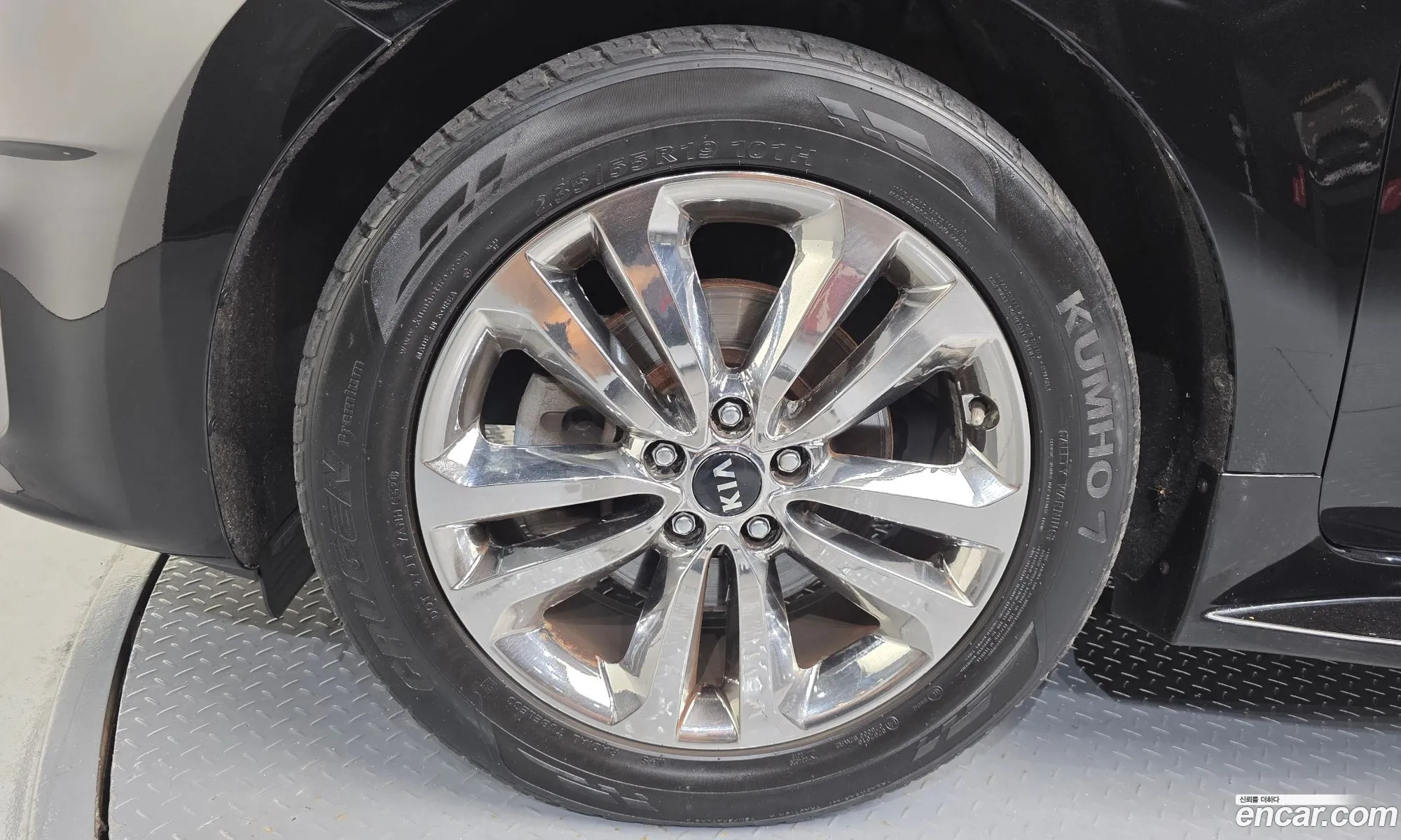 Kia Carnival 2015 KNAMC81ABFS079825 — 9