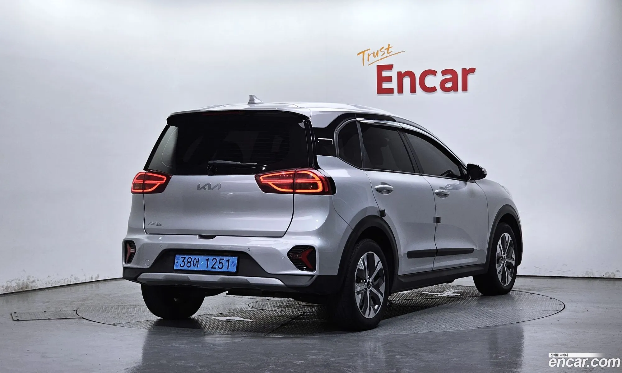 Kia Niro Plus 2022 — 16