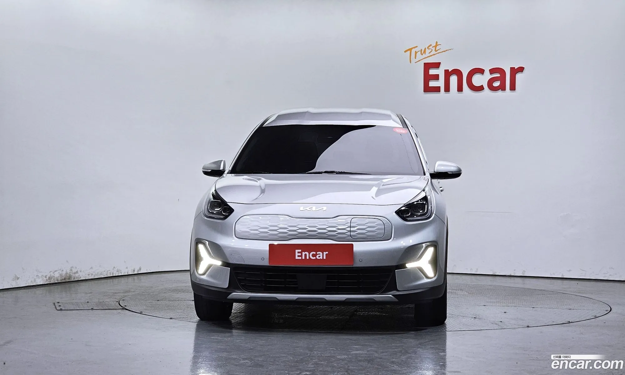 Kia Niro Plus 2022 — 3