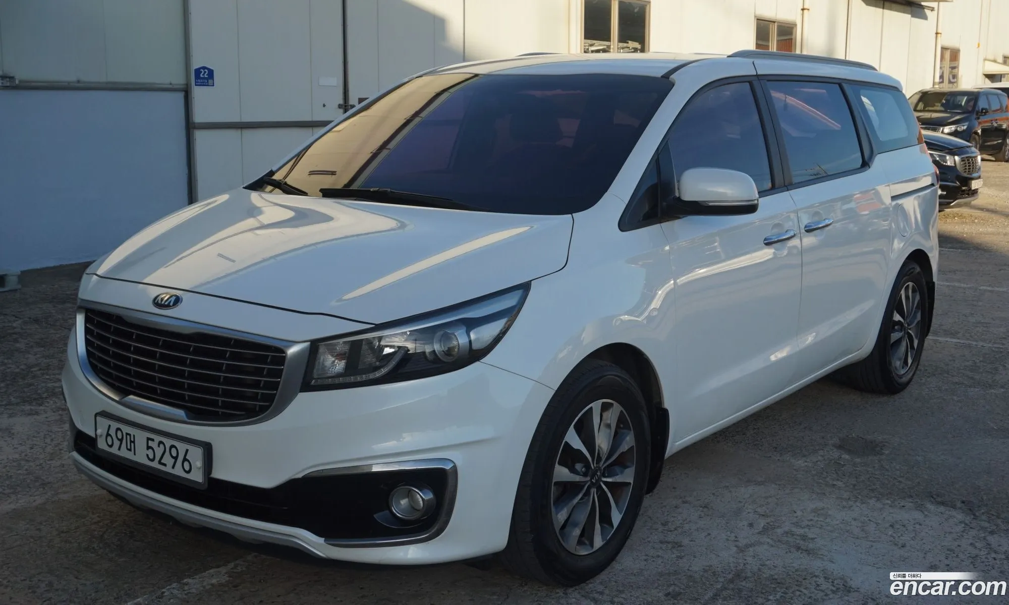 Kia Carnival 2014 — 4