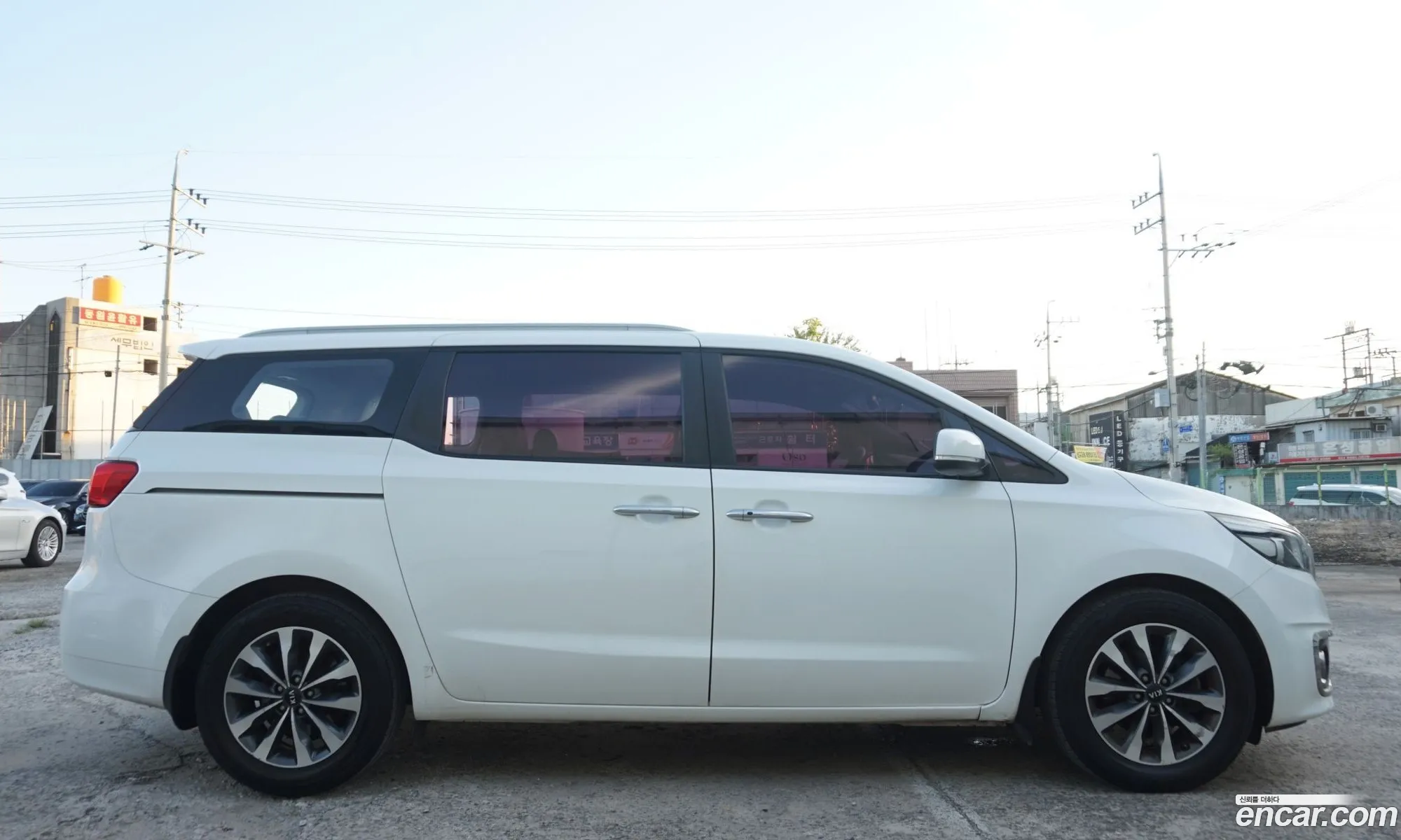 Kia Carnival 2014 — 7
