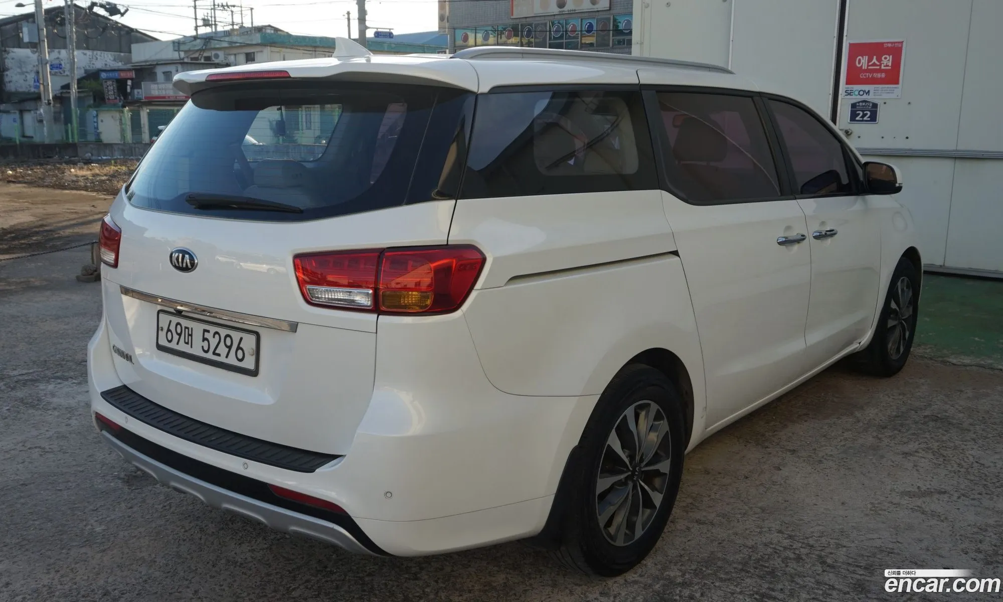 Kia Carnival 2014 — 19