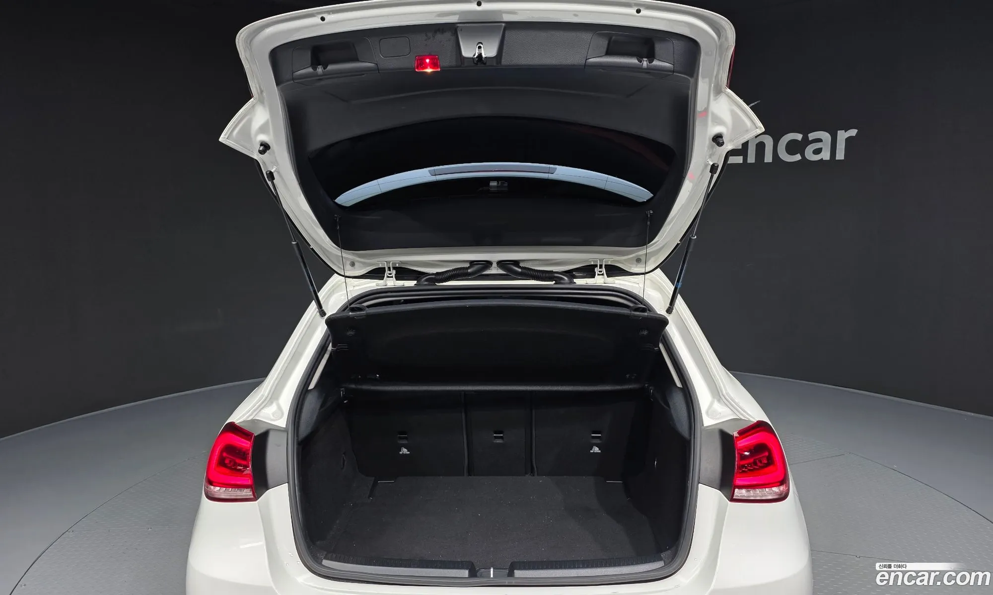 Mercedes-Benz A-Class W177 2019 — 13