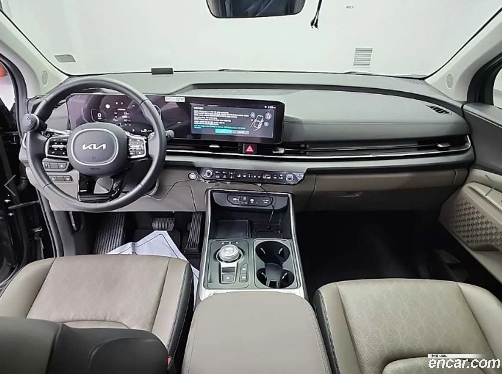 Kia Carnival 2024 — 3