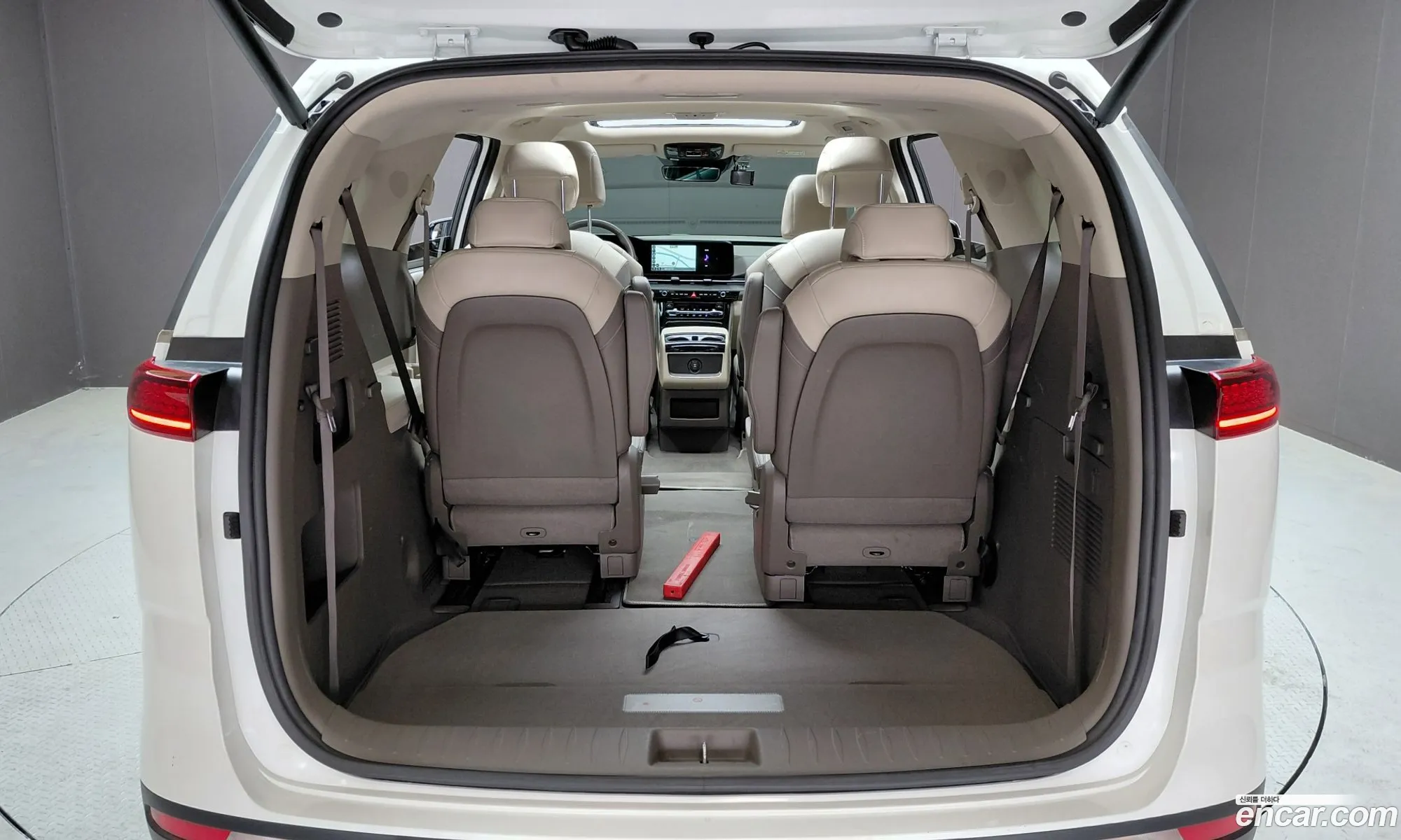 Kia Carnival 2023 KNANC813BPS314084 — 6