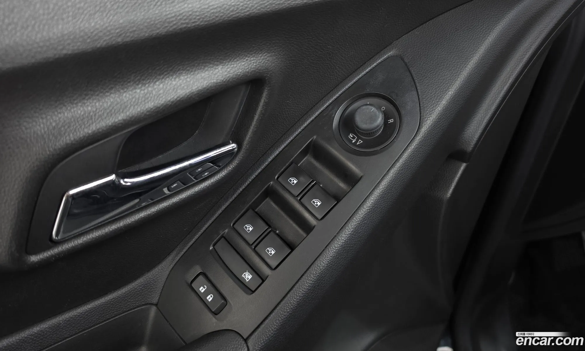 Chevrolet (GM Daewoo) Trax 2019 KLABA76BDKB861157 — 16