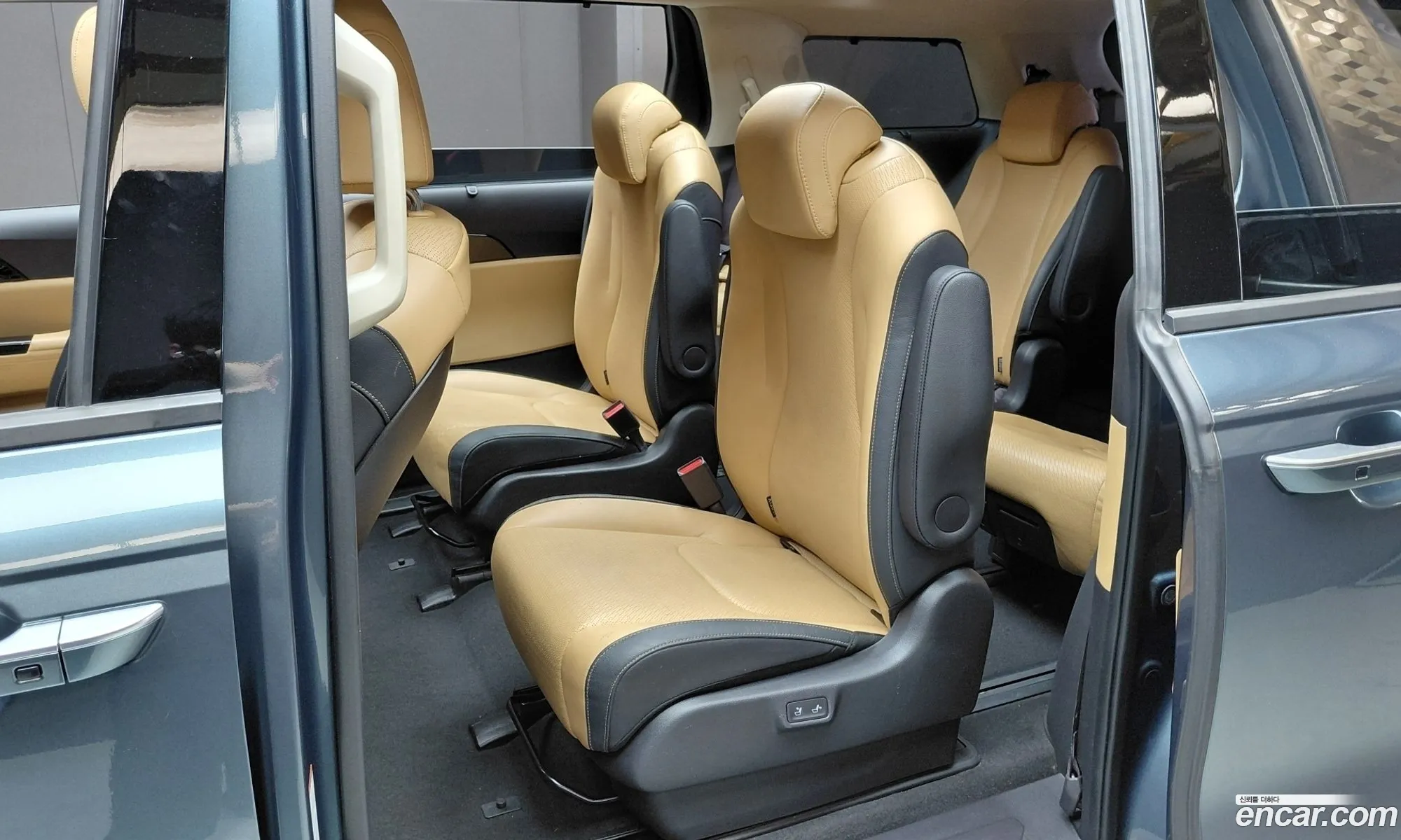 Kia Carnival 2022 KNANC81BBPS219164 — 19