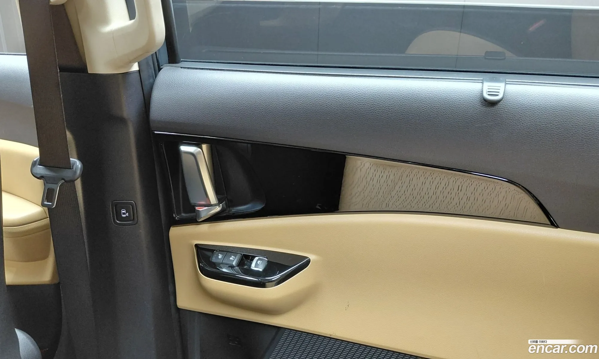 Kia Carnival 2022 KNANC81BBPS219164 — 10