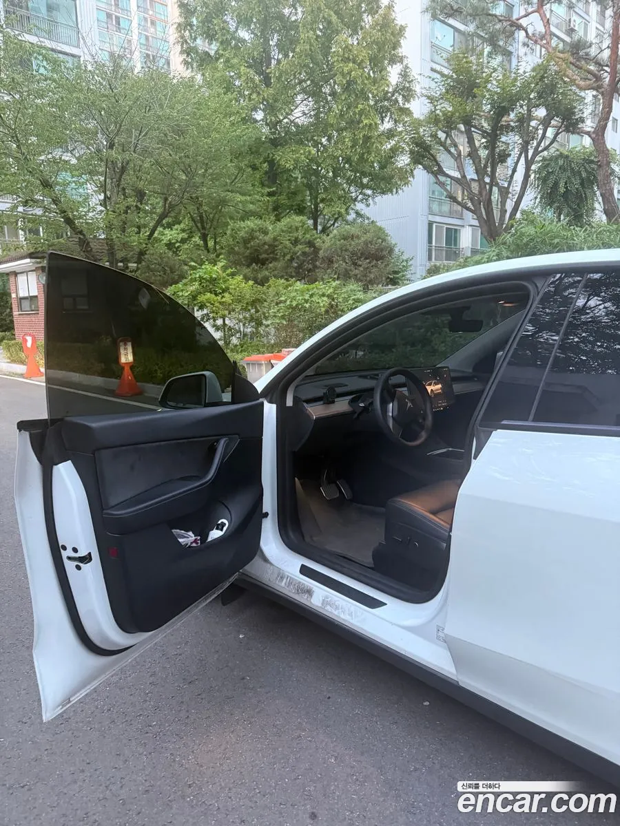Tesla Model Y 2022 — 2