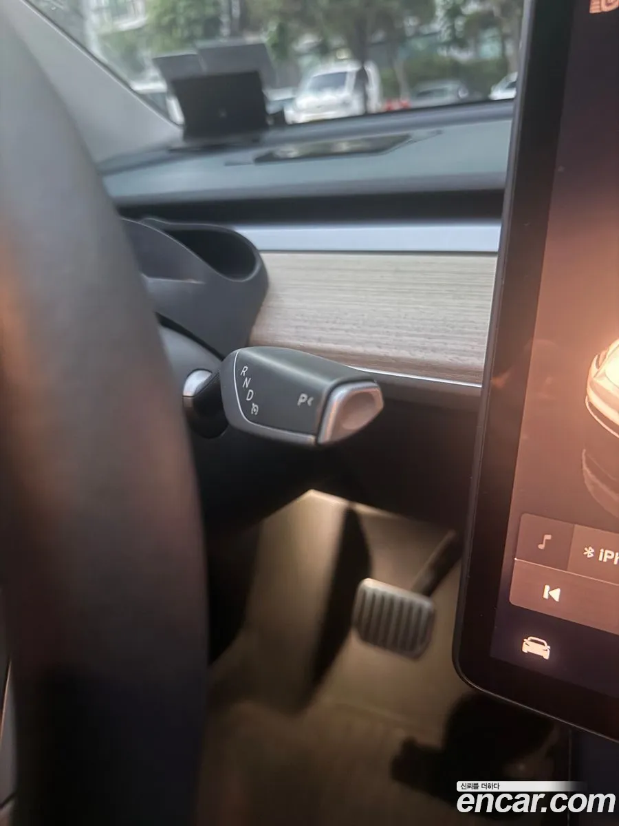 Tesla Model Y 2022 — 6