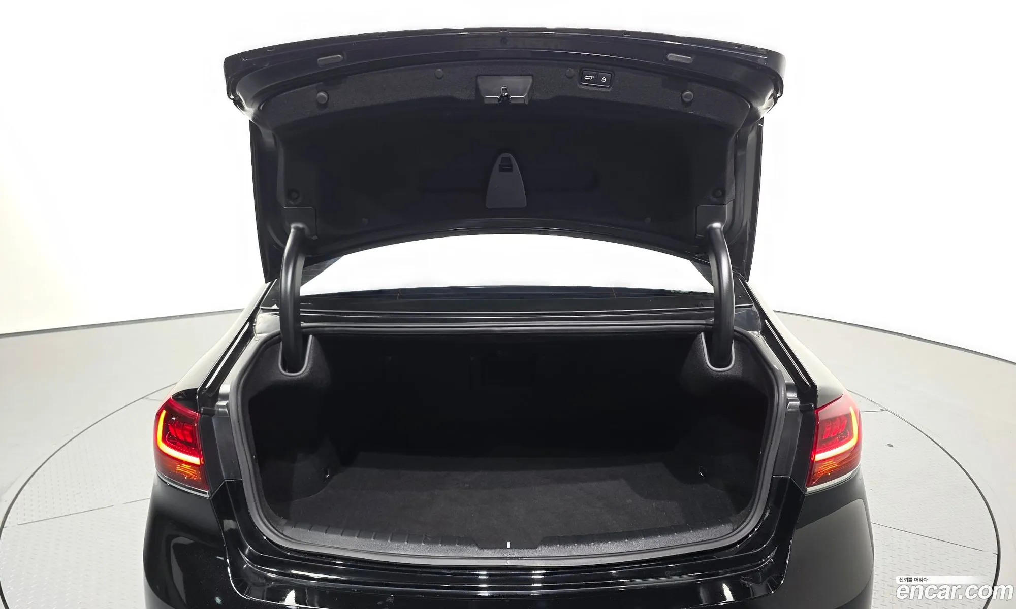 Kia K7 Premier 2020 KNALC41BBLA208252 — 32