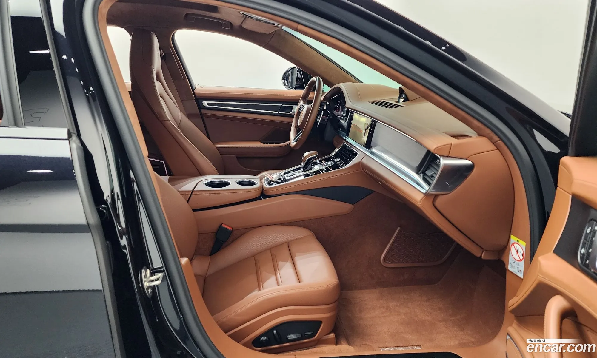 Porsche Panamera 2023 — 26