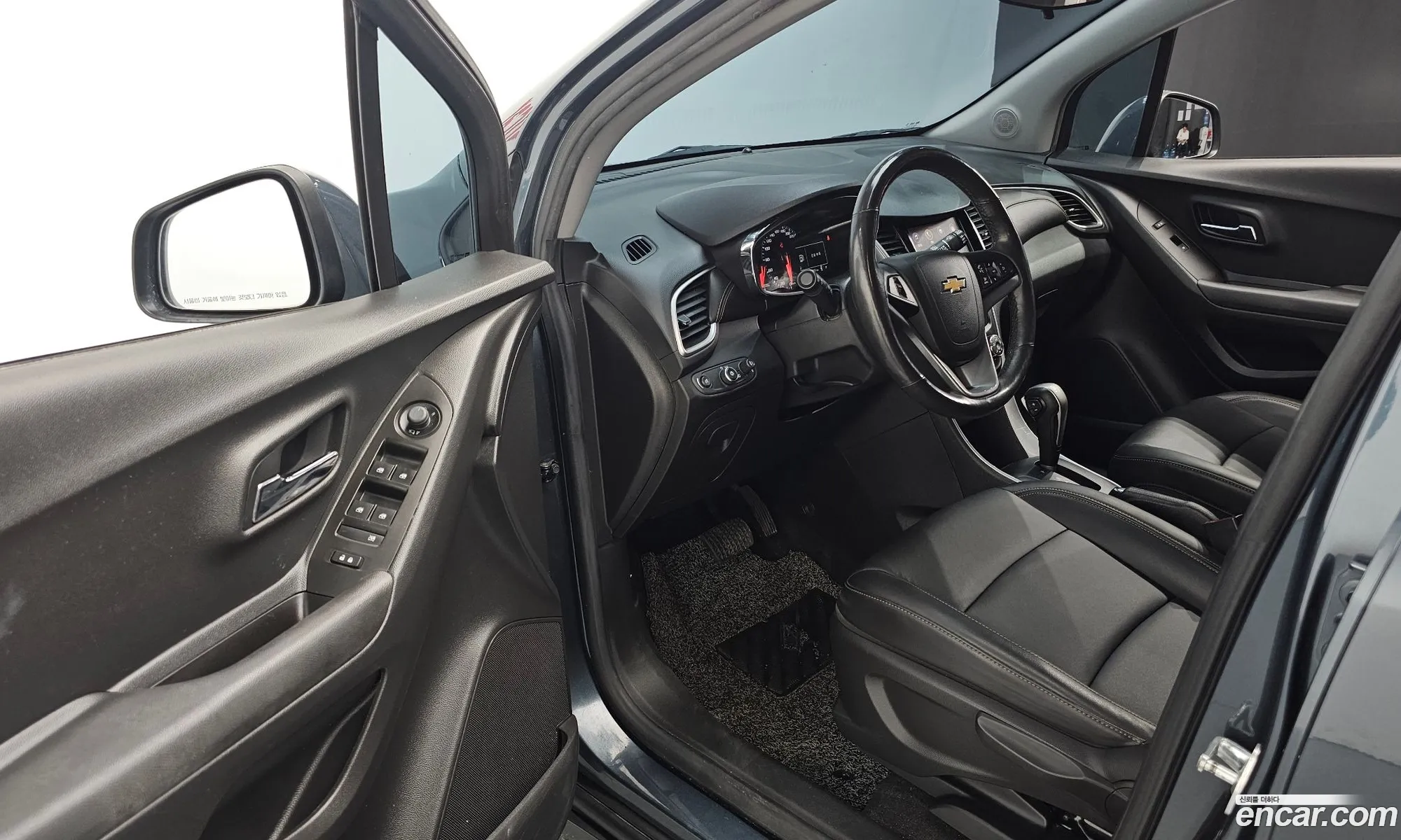 Chevrolet (GM Daewoo) Trax 2021 KLABA76MDMB373069 — 16