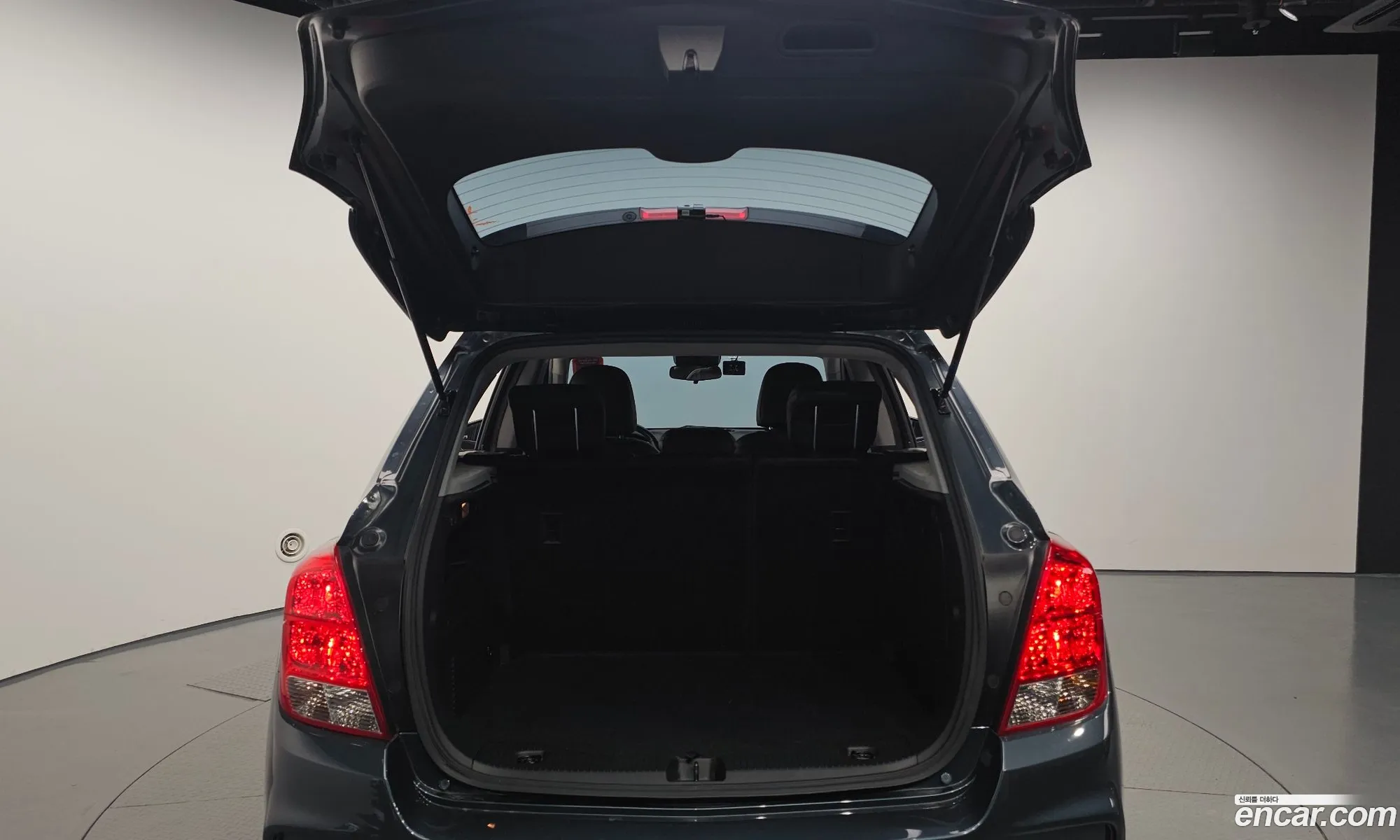 Chevrolet (GM Daewoo) Trax 2021 KLABA76MDMB373069 — 3