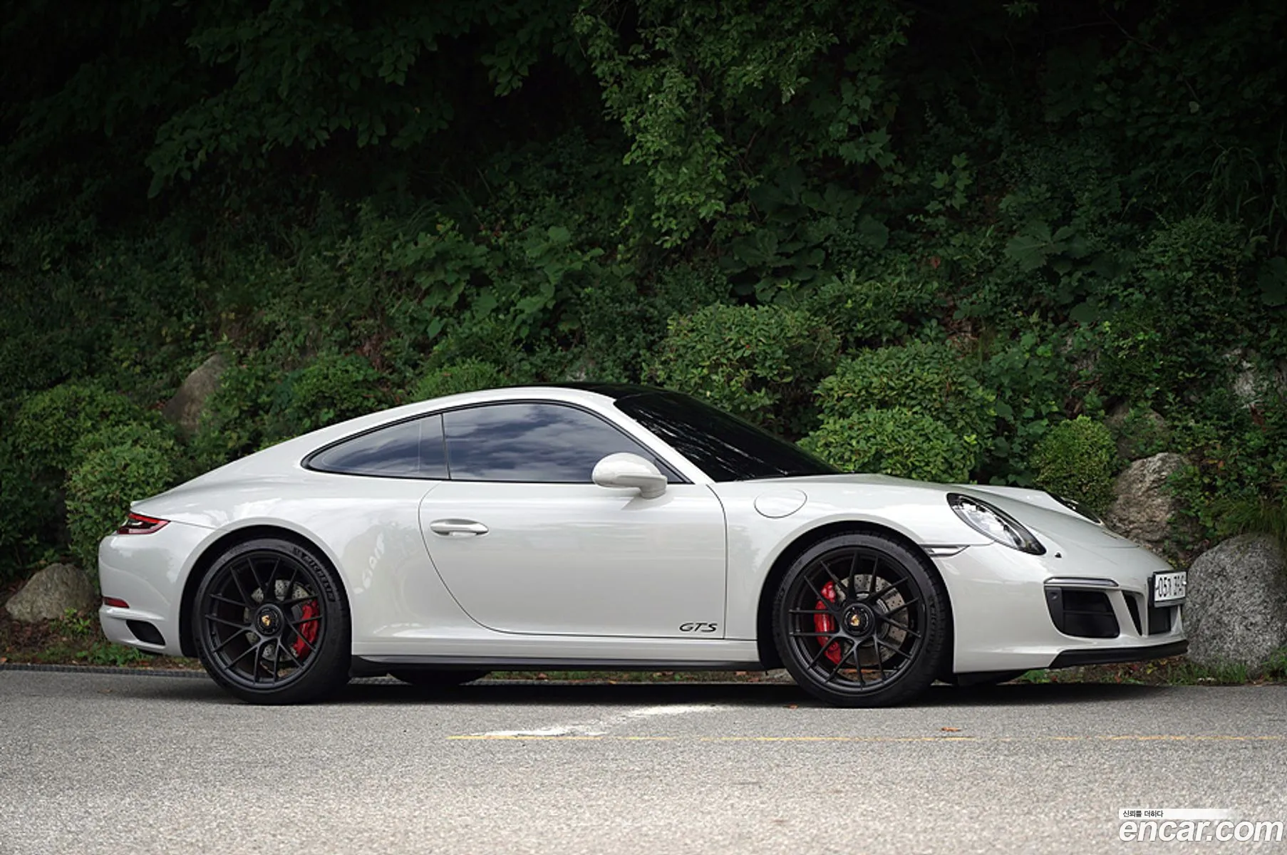 Porsche 911 2018 — 2