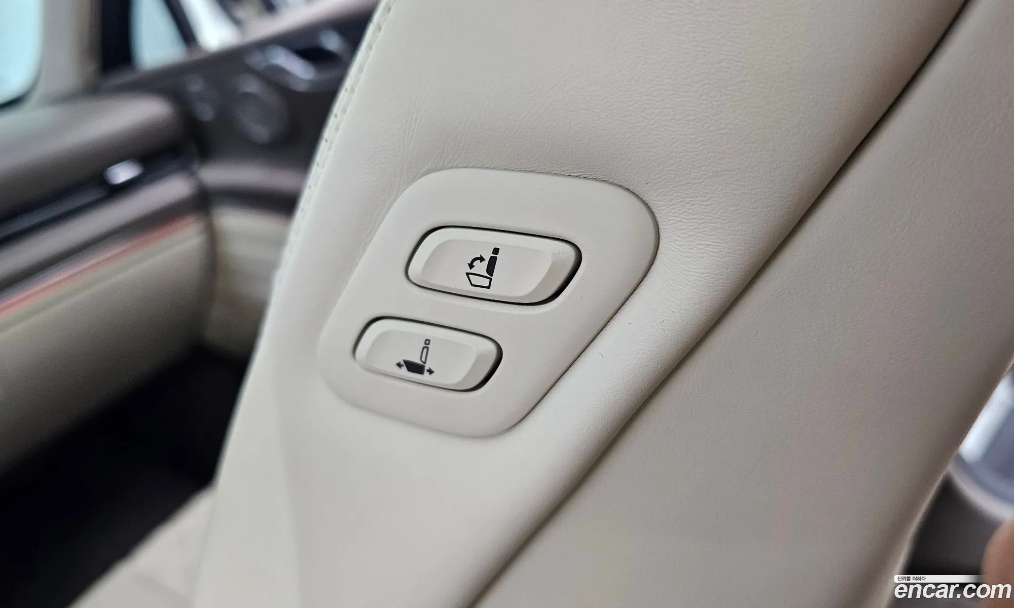 Genesis GV80 2020 KMTHA81BBLU024921 — 14