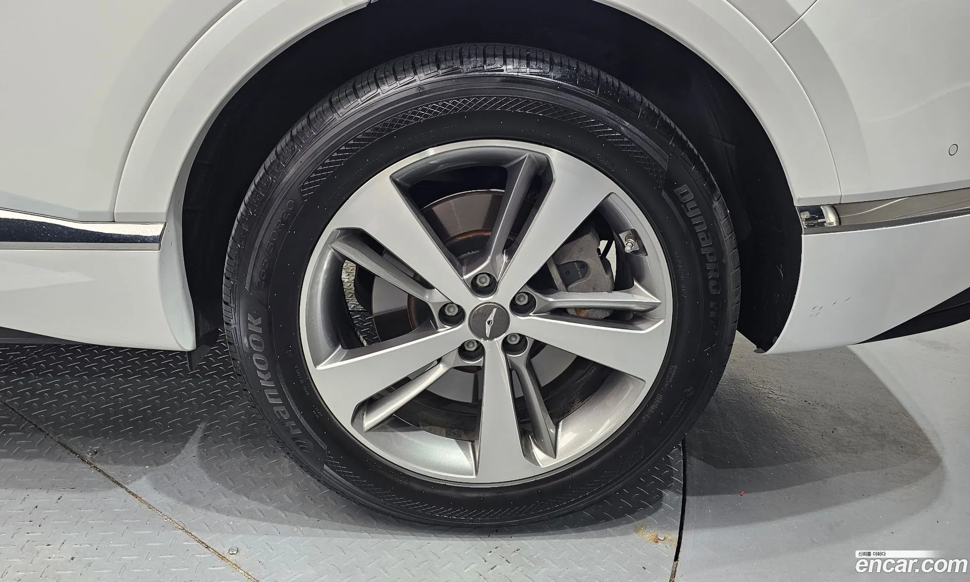 Genesis GV80 2020 KMTHA81BBLU024921 — 6