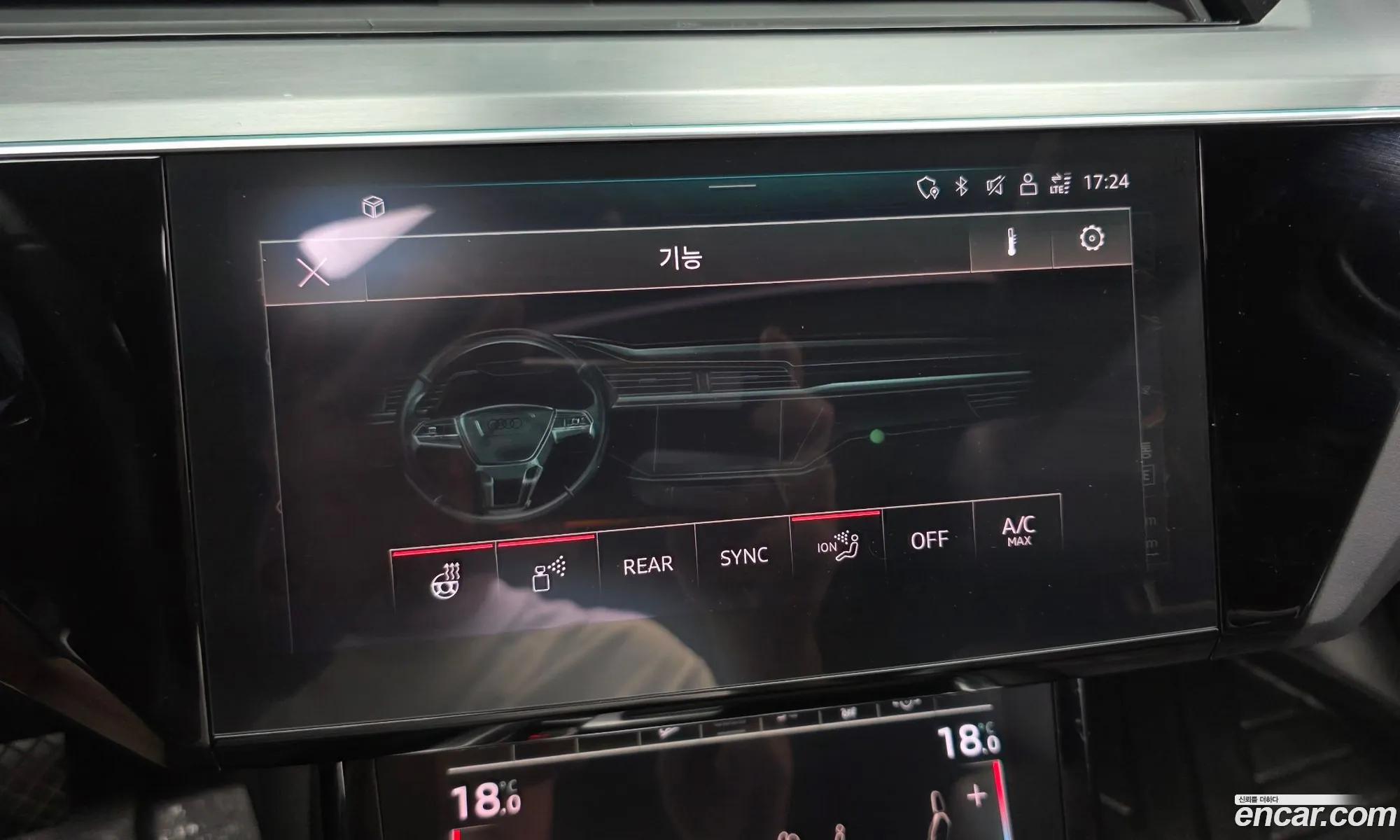 Audi e-tron 2022 — 23