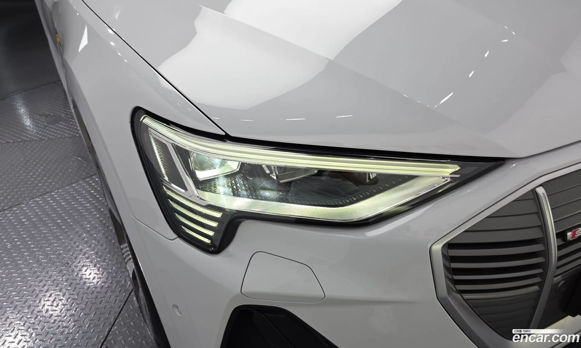 Audi e-tron 2022 — 30