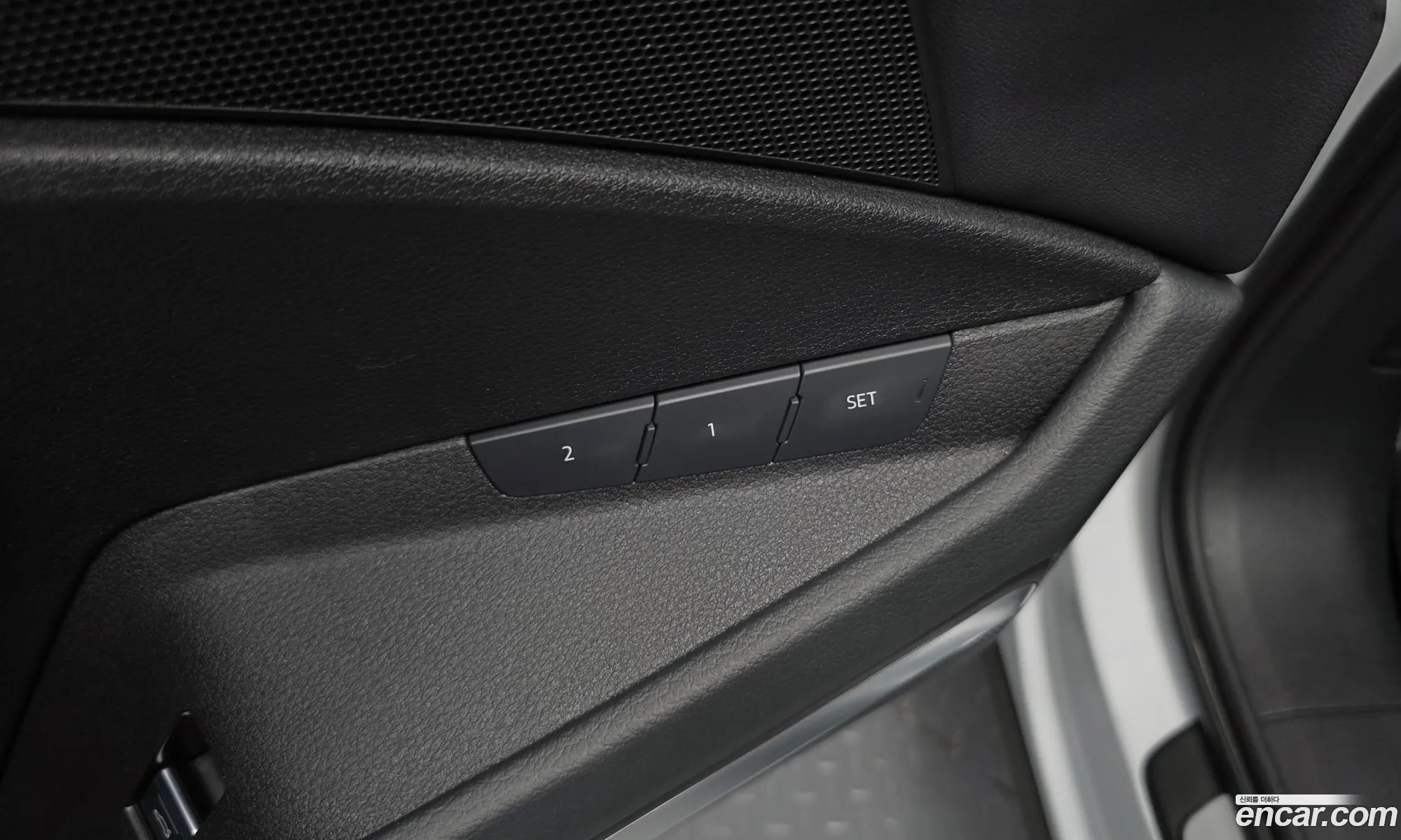 Audi e-tron 2022 — 25