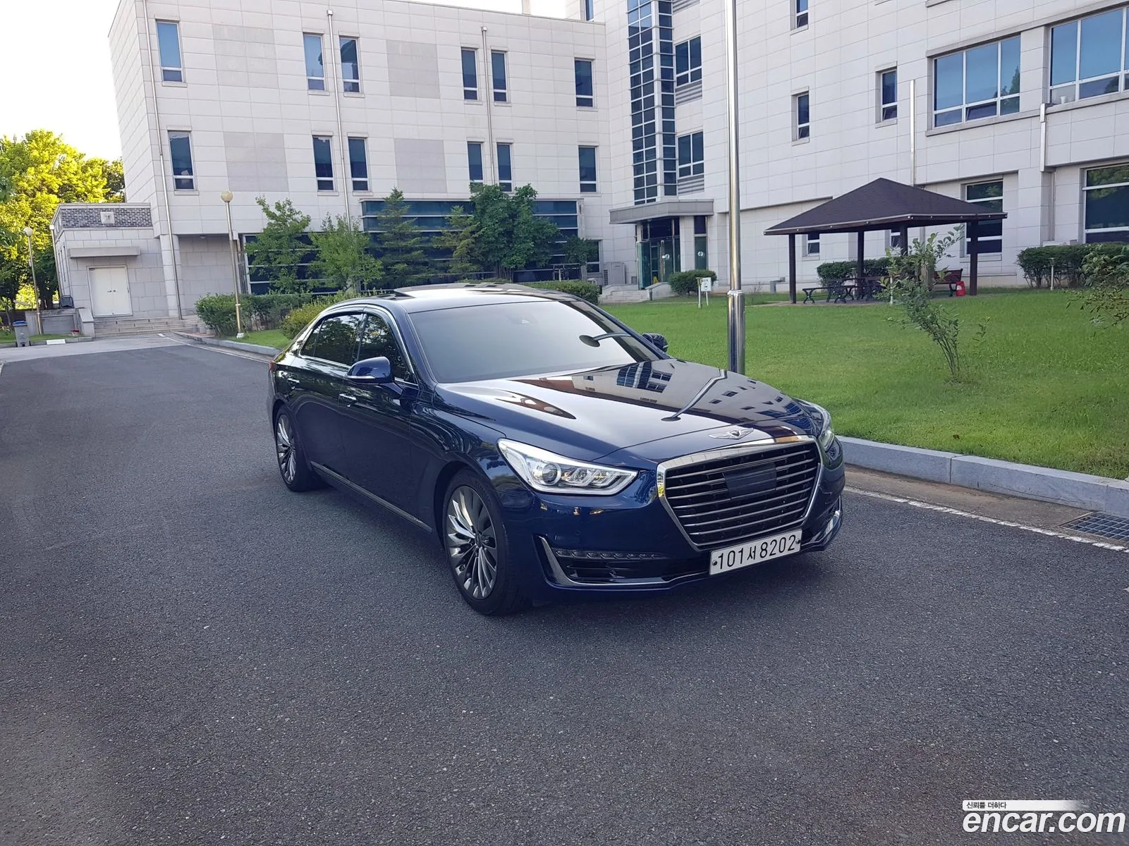 Genesis EQ900 2018 — 3