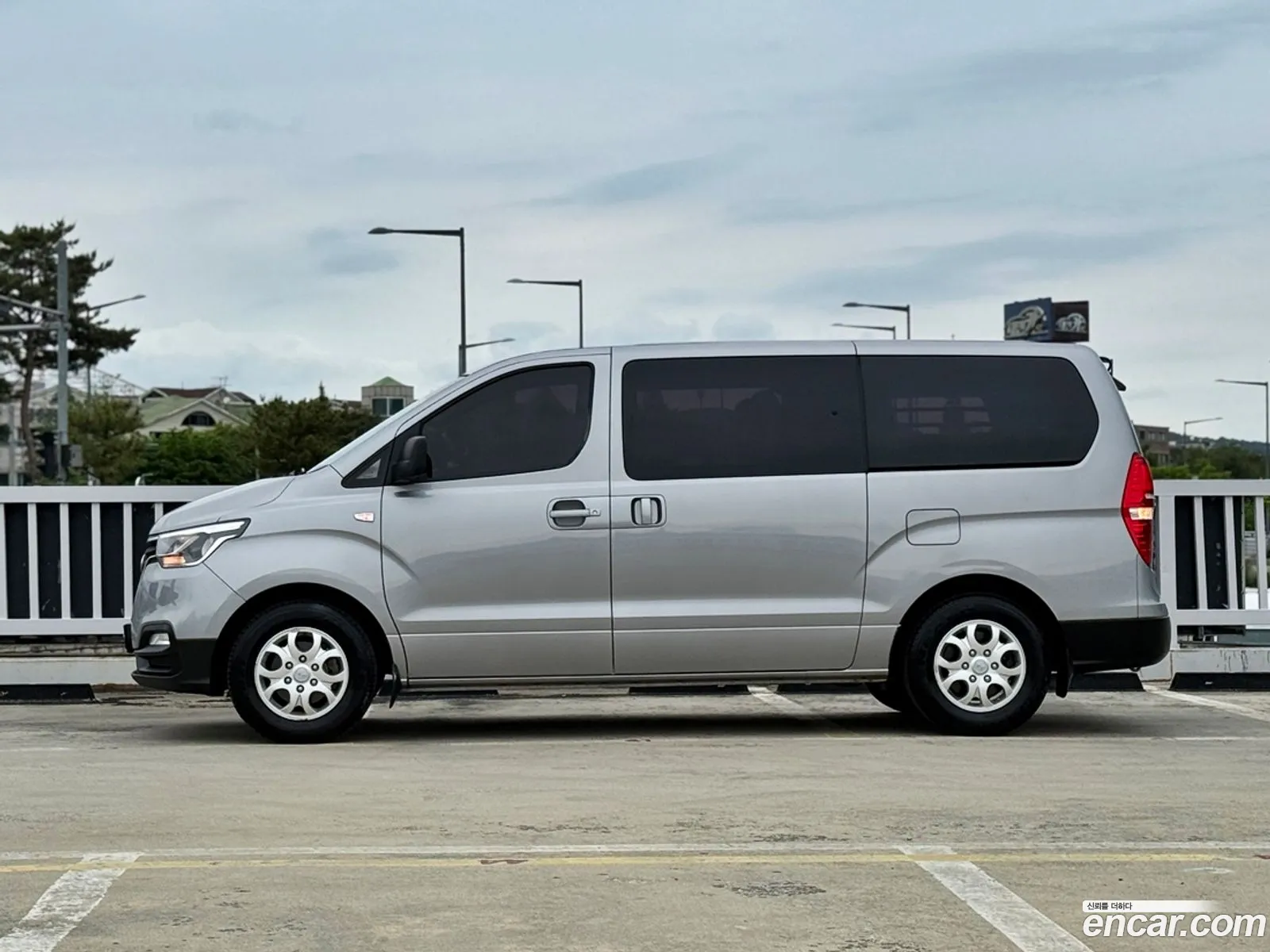 Hyundai Grand Starex 2018 — 2