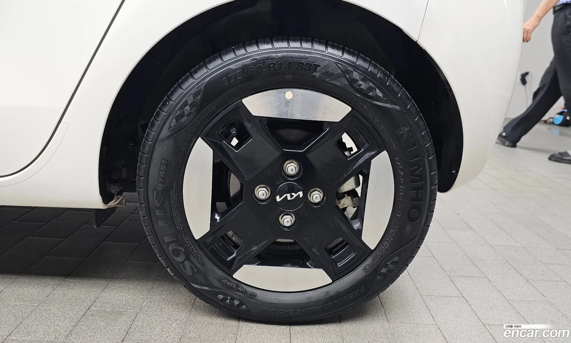 Kia Kia Ray EV 2024 — 18