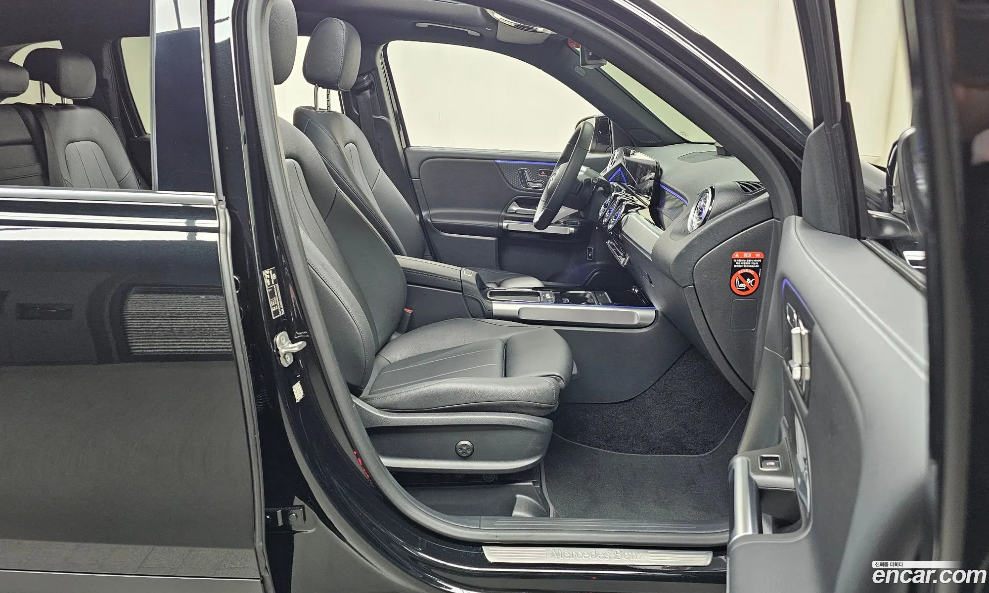 Mercedes-Benz GLB-Class X247 2024 — 18