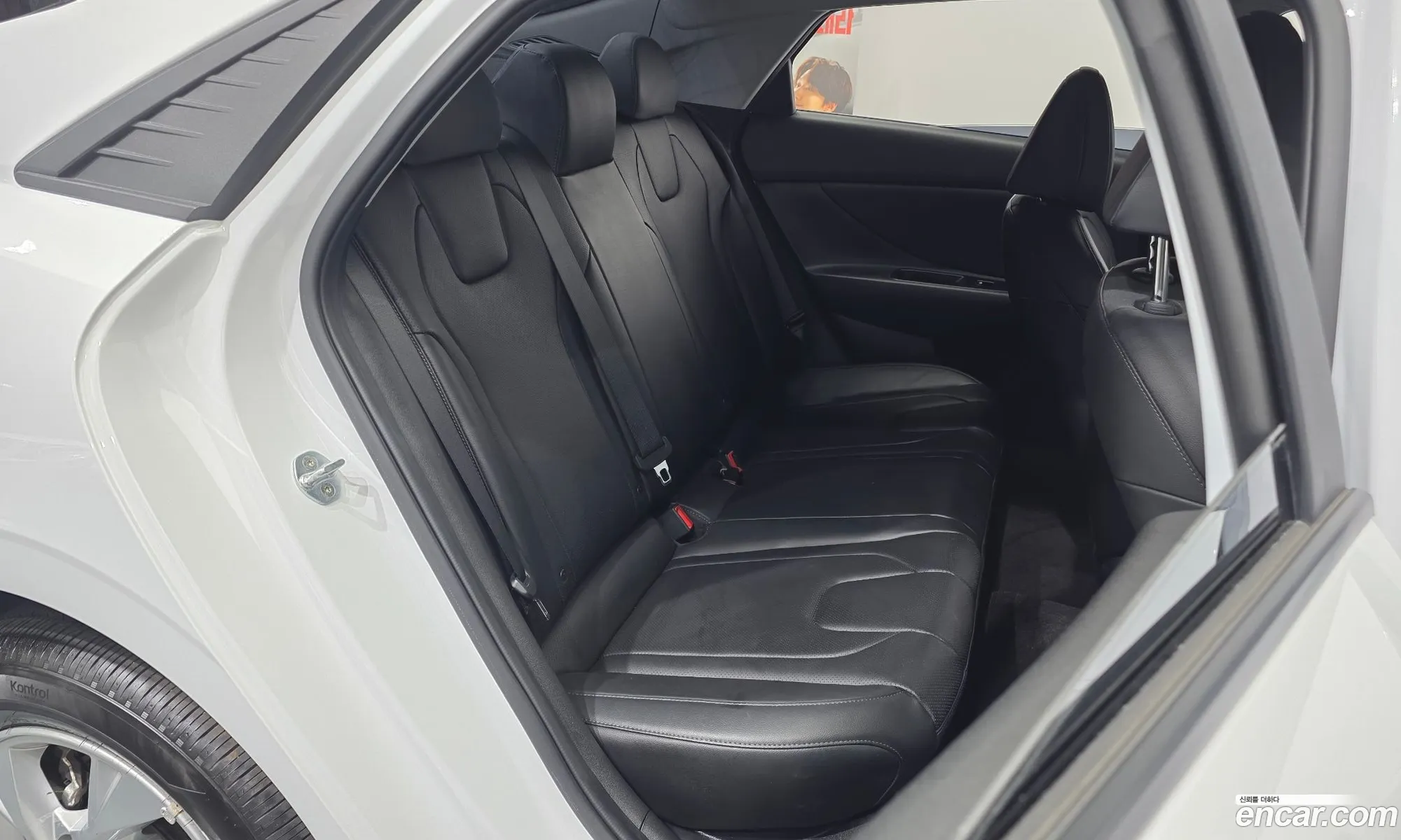 Hyundai Elantra 2021 — 27