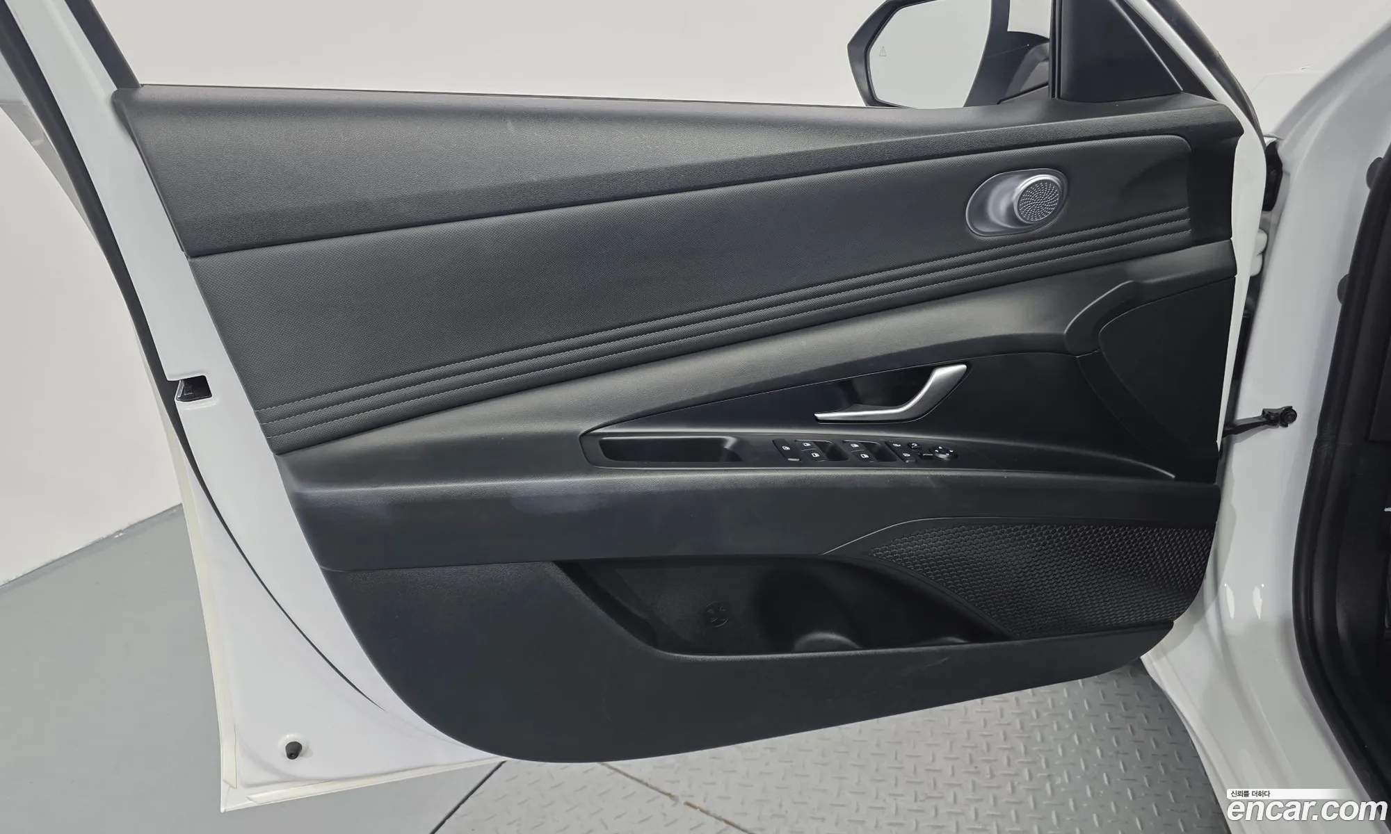 Hyundai Elantra 2021 — 19