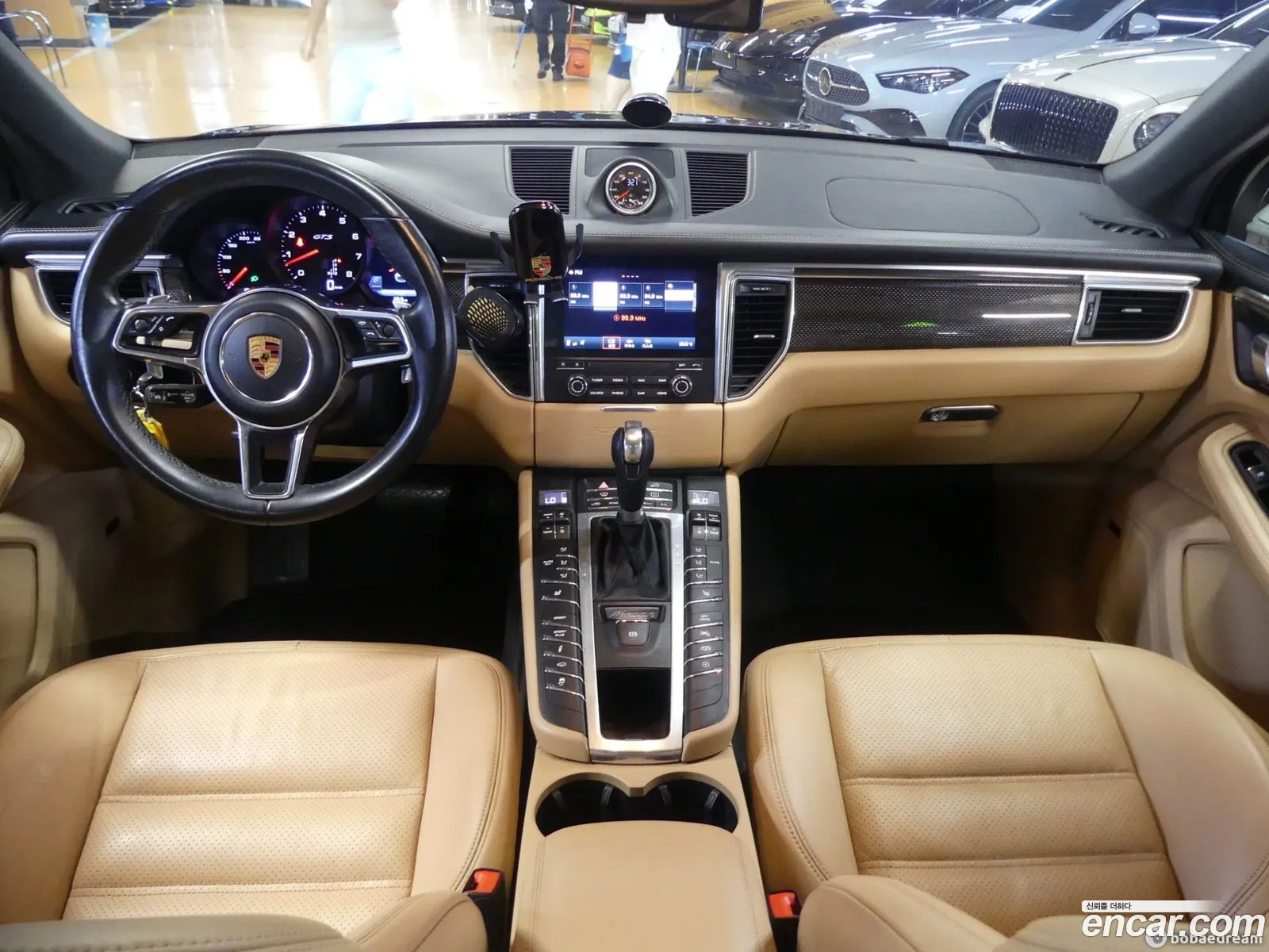 Porsche Macan 2018 — 17