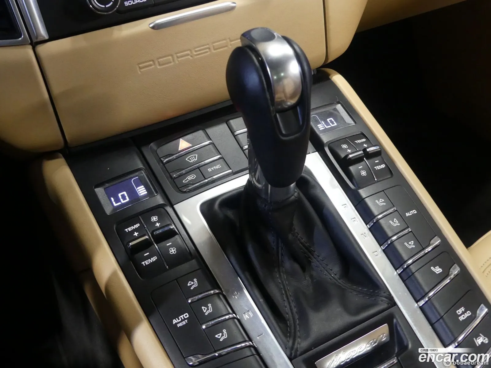 Porsche Macan 2018 — 12