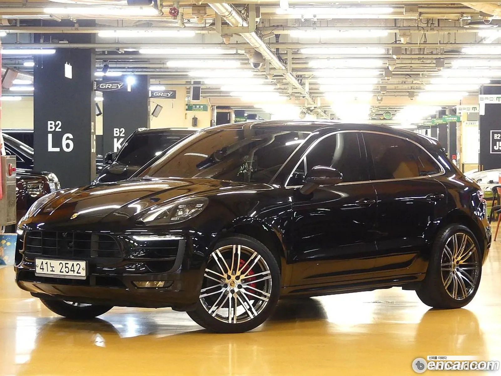 Porsche Macan 2018 — 20