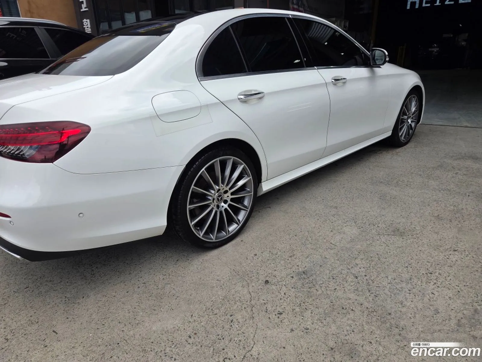 Mercedes-Benz E-Class W213 2022 — 5