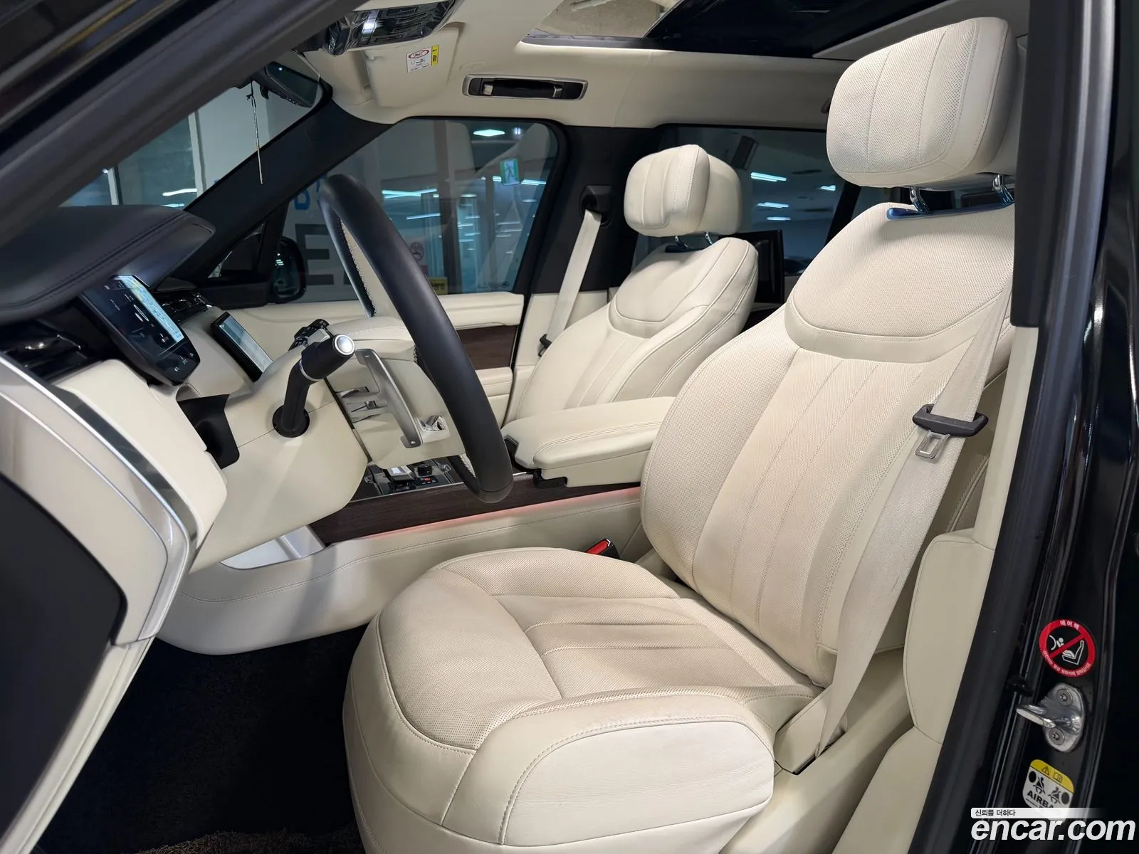 Land Rover Range Rover 2023 — 15