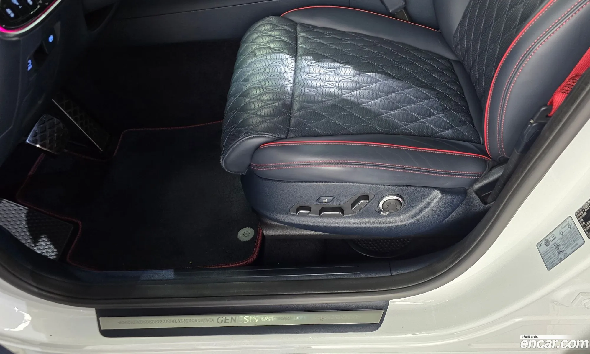 Genesis GV70 2021 — 15
