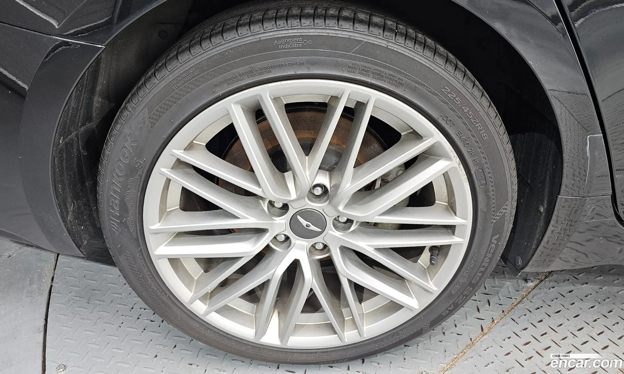 Genesis G70 2019 KMTG341ADKU036162 — 4