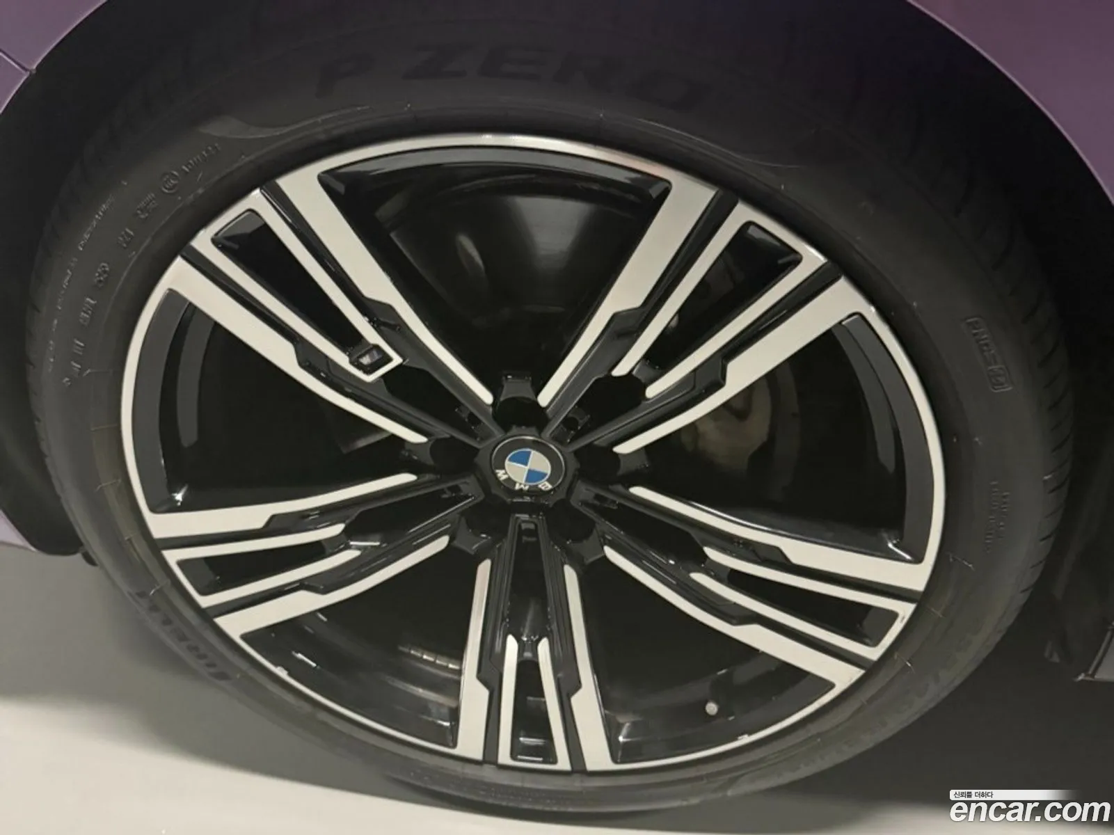 BMW i7