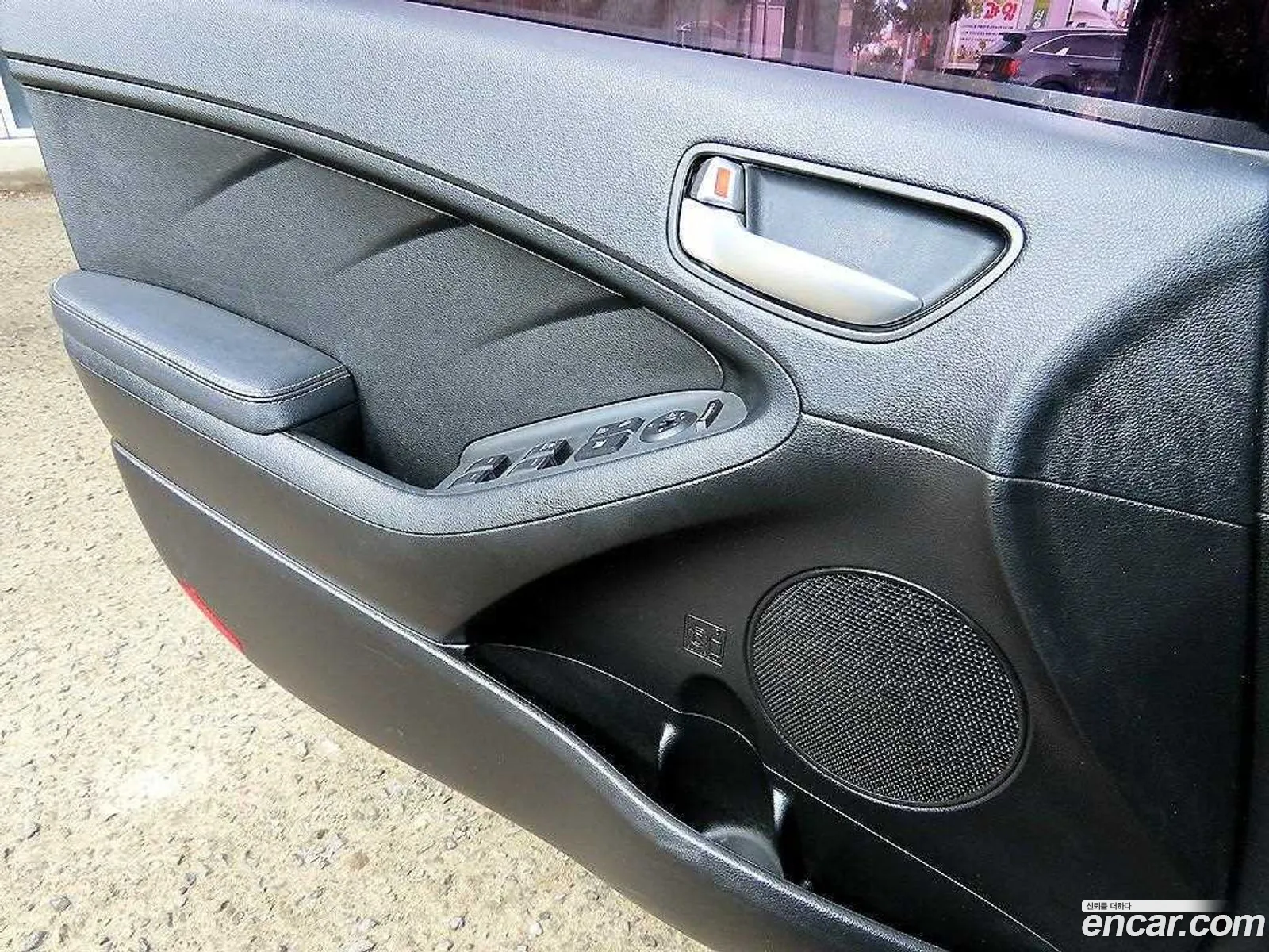 Kia K3 2016 — 13