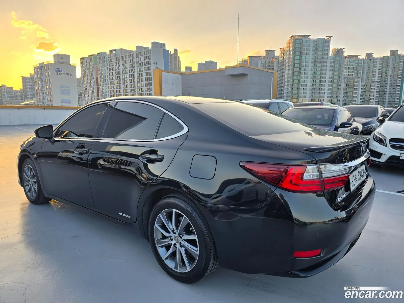 Lexus ES300h 2018 — 7