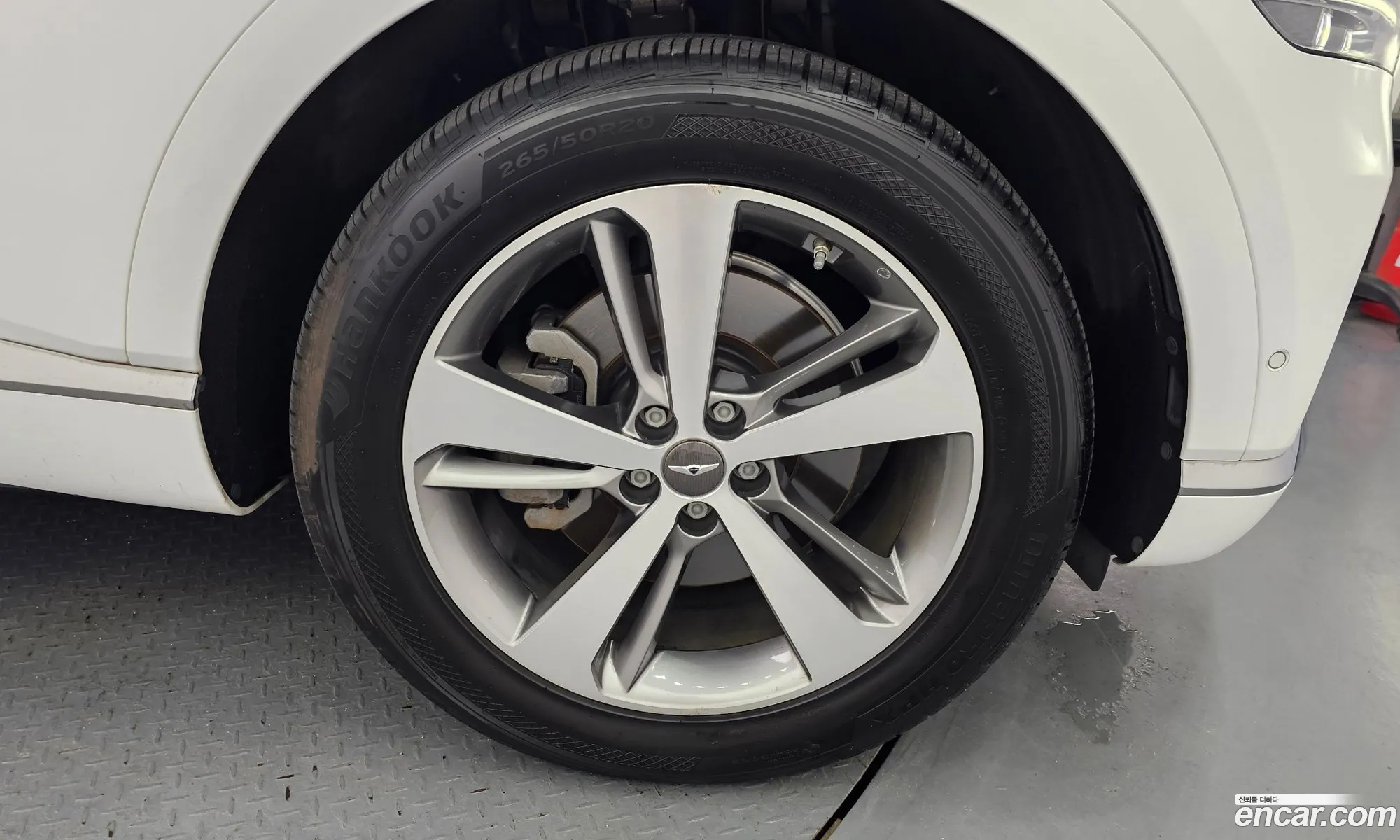 Genesis GV80 2020 KMTHA81BBLU024921 — 32