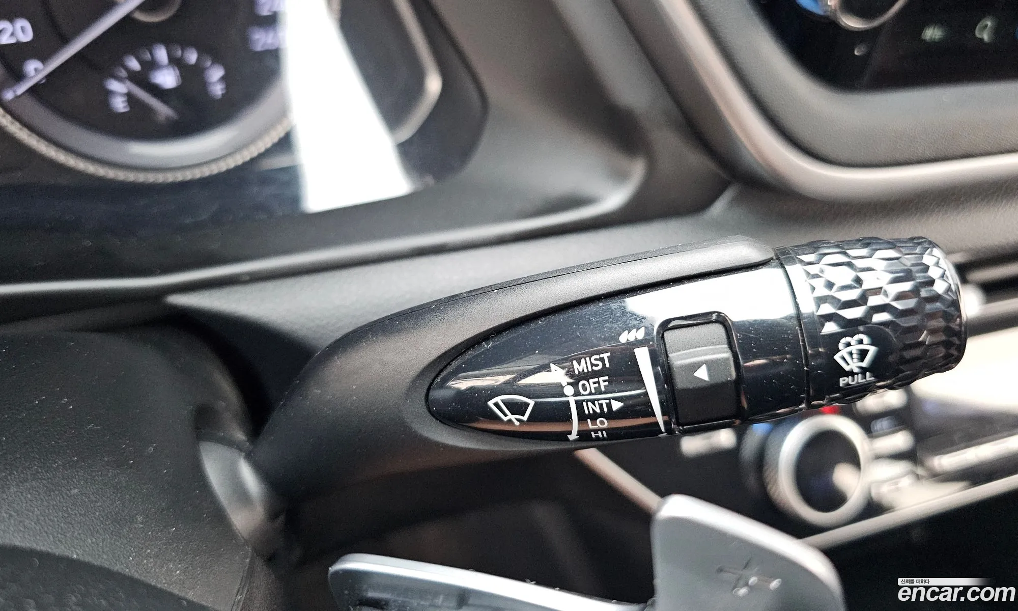 Hyundai Sonata 2023 — 28