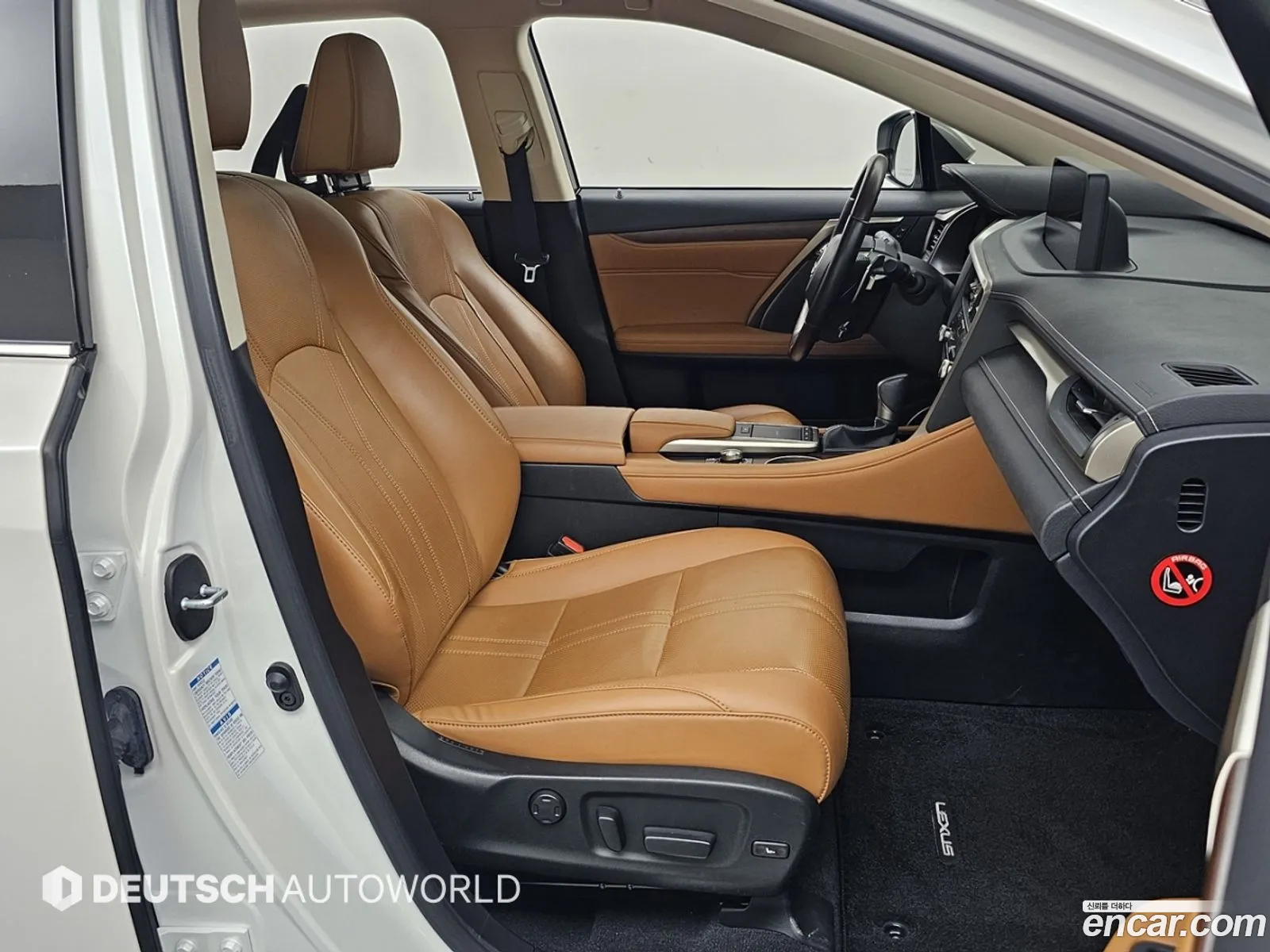 Lexus RX450h 2020 — 16