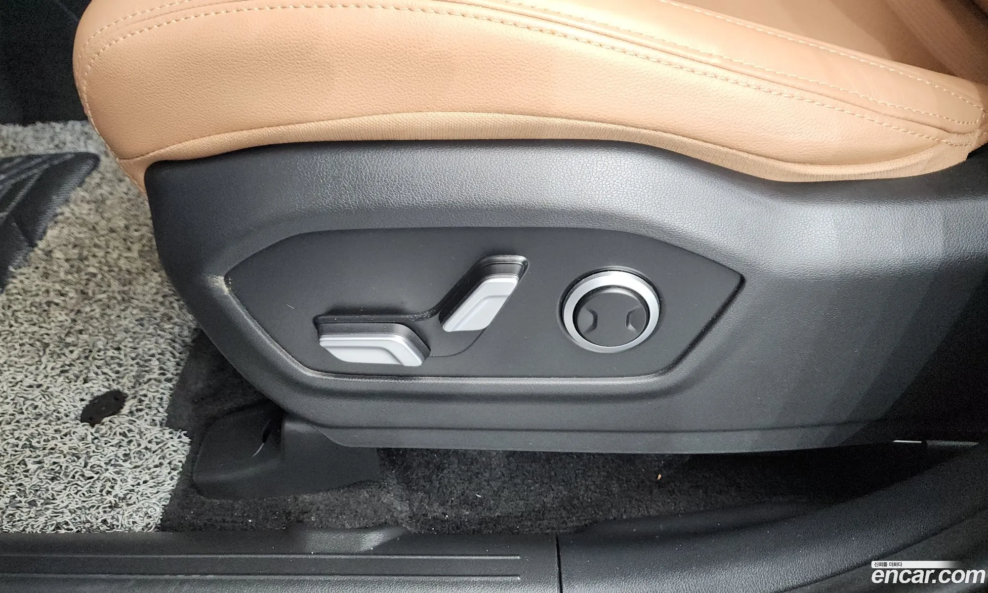 Hyundai Santa Fe 2023 — 17