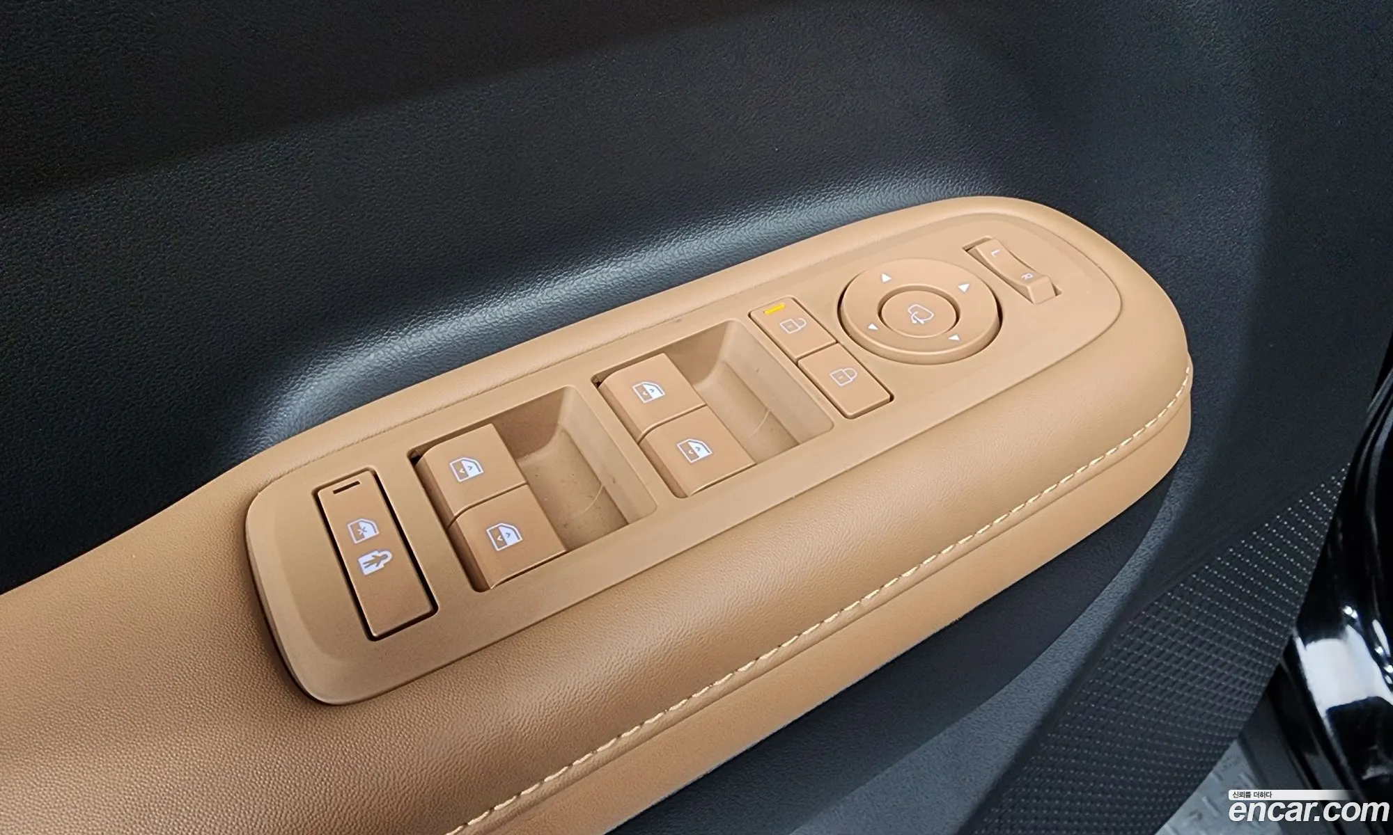 Hyundai Santa Fe 2023 — 12