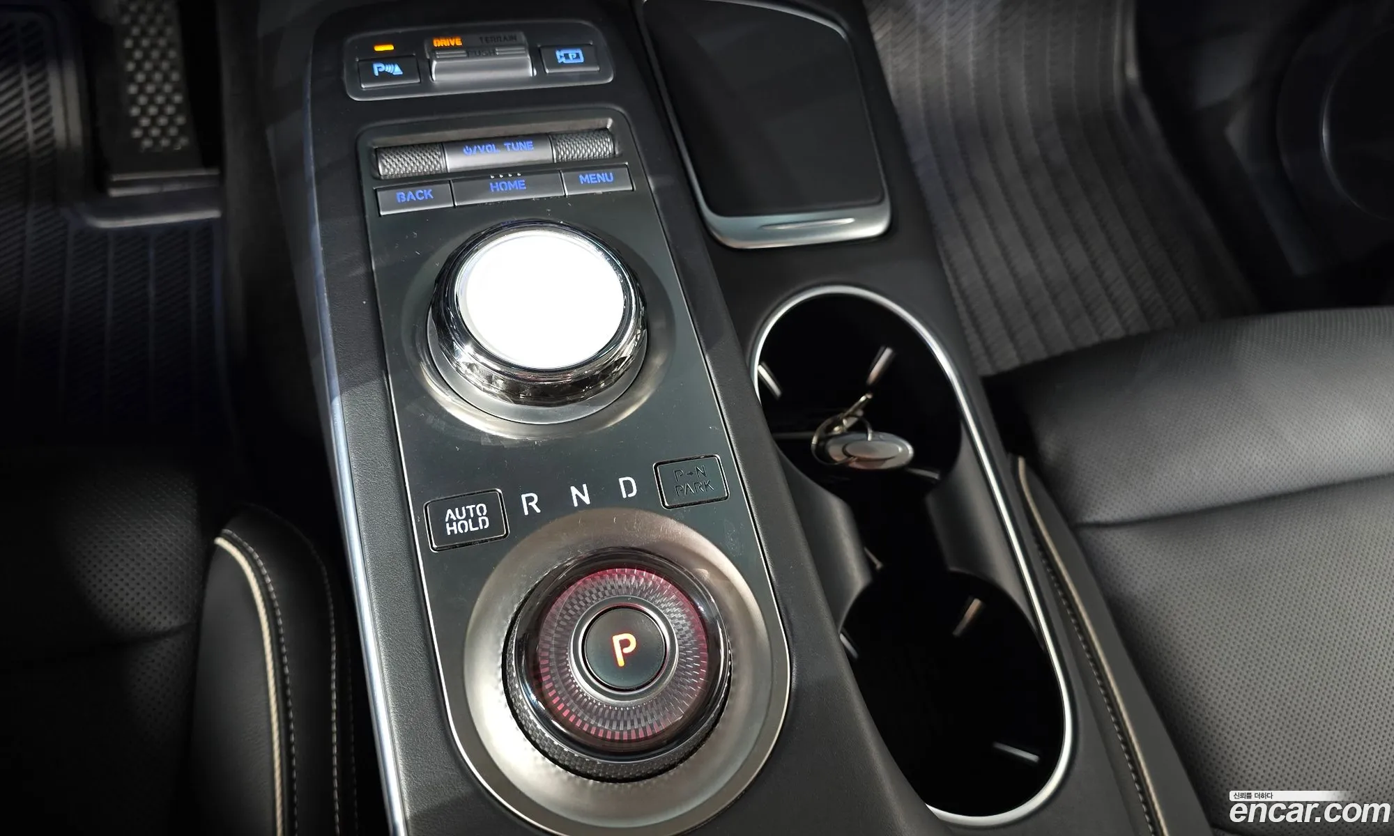 Genesis Electrified GV70 2022 — 22
