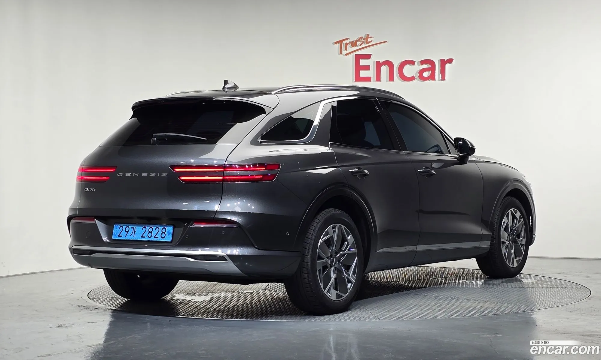 Genesis Electrified GV70 2022 — 18
