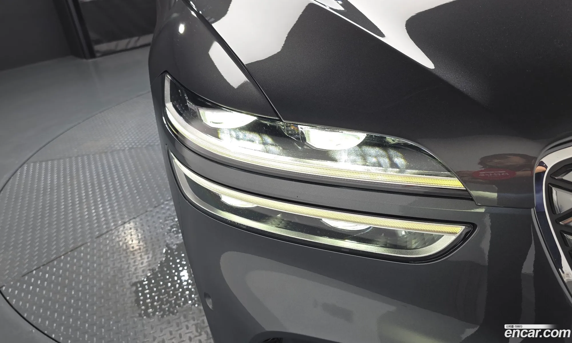 Genesis Electrified GV70 2022 — 20