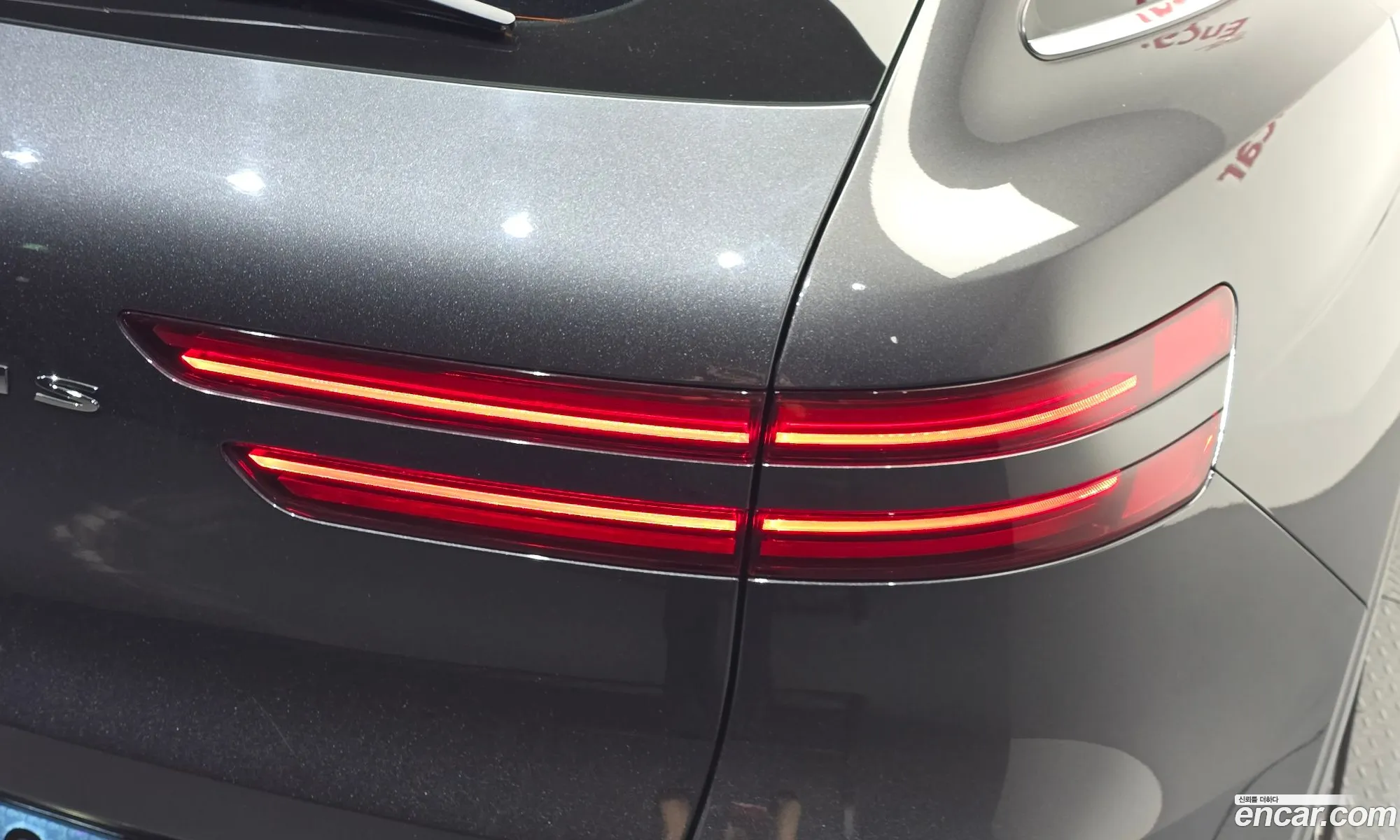 Genesis Electrified GV70 2022 — 23