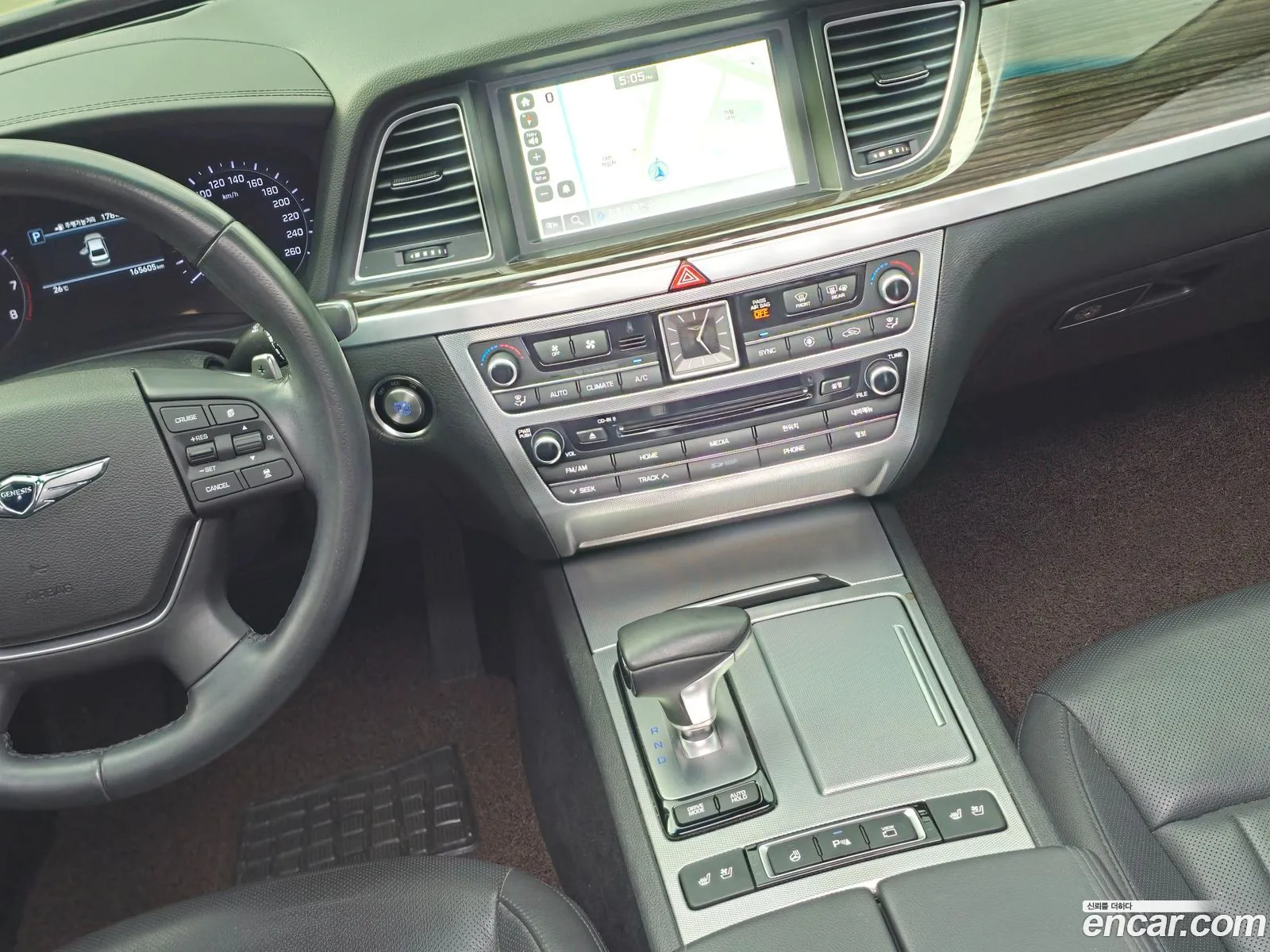 Genesis G80 2018 — 19